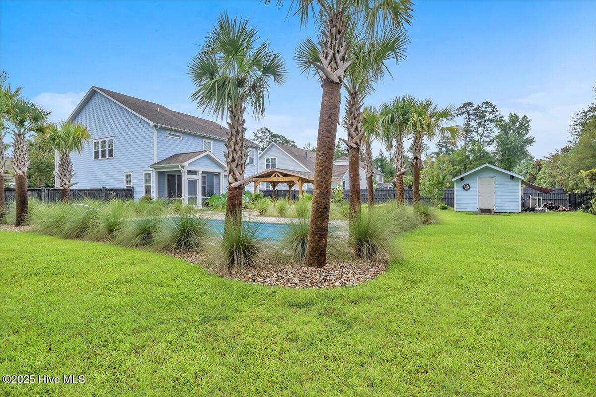 100523445 | Photo 73