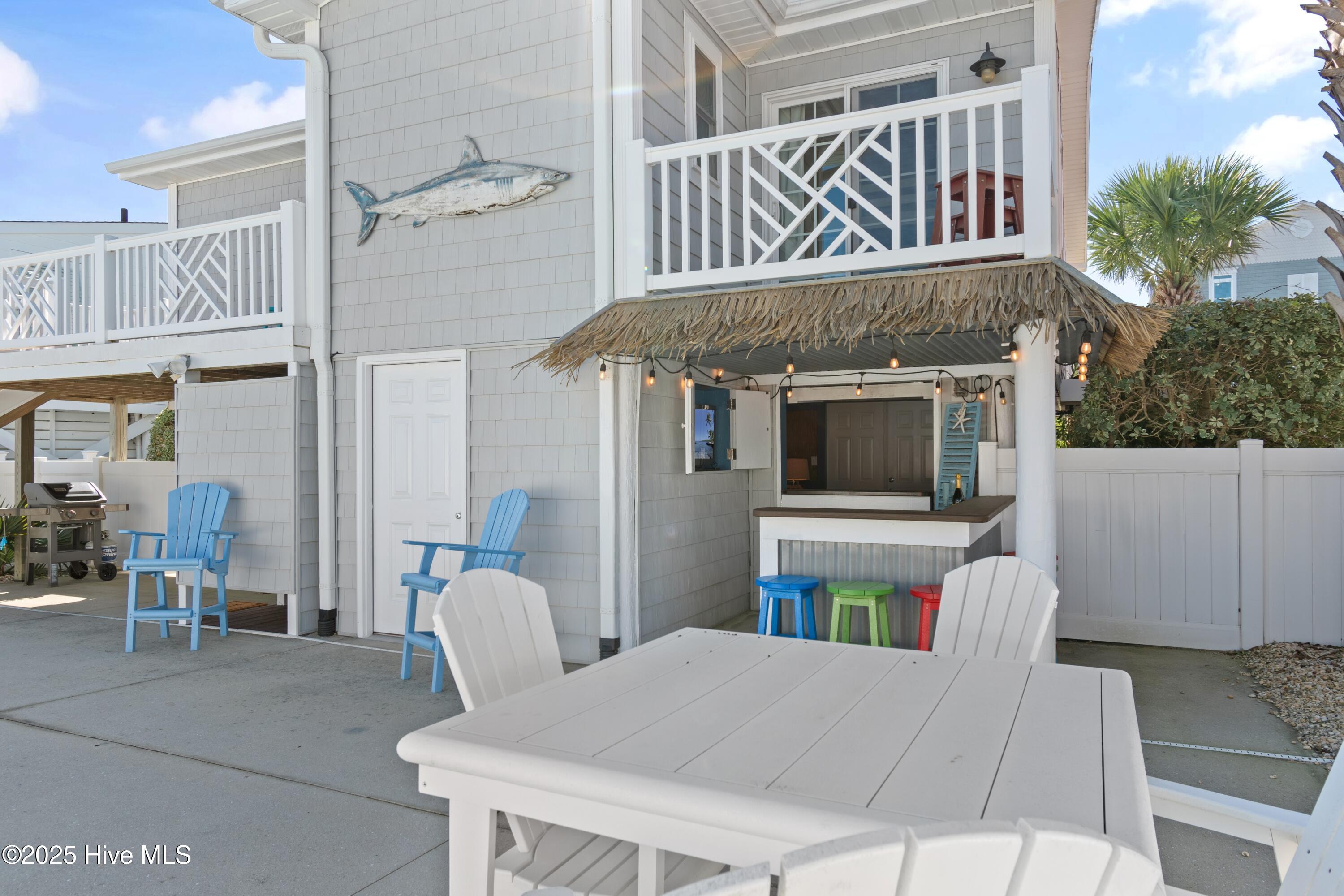 100535227 | Photo 38