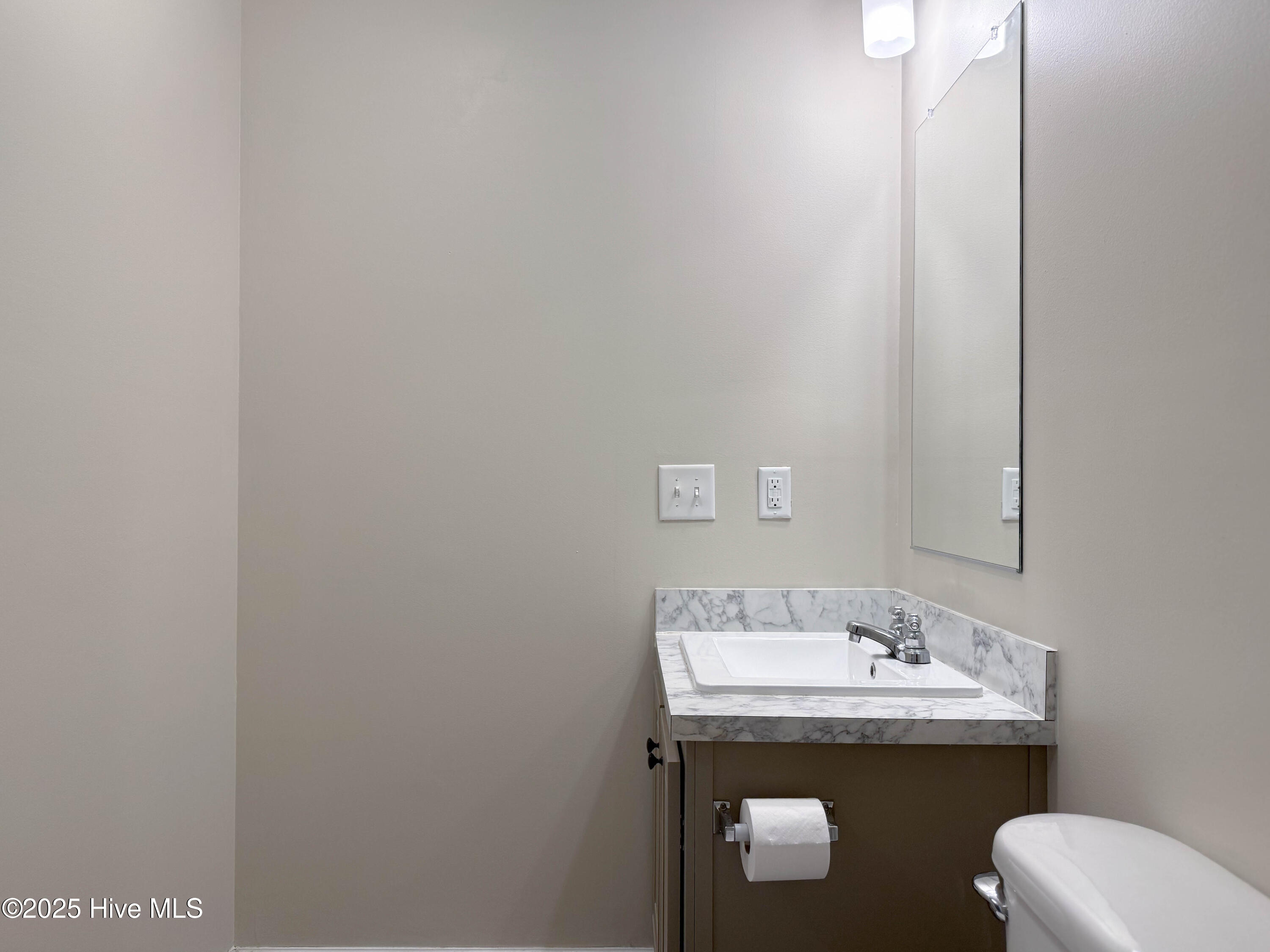 100540094 | Photo 62