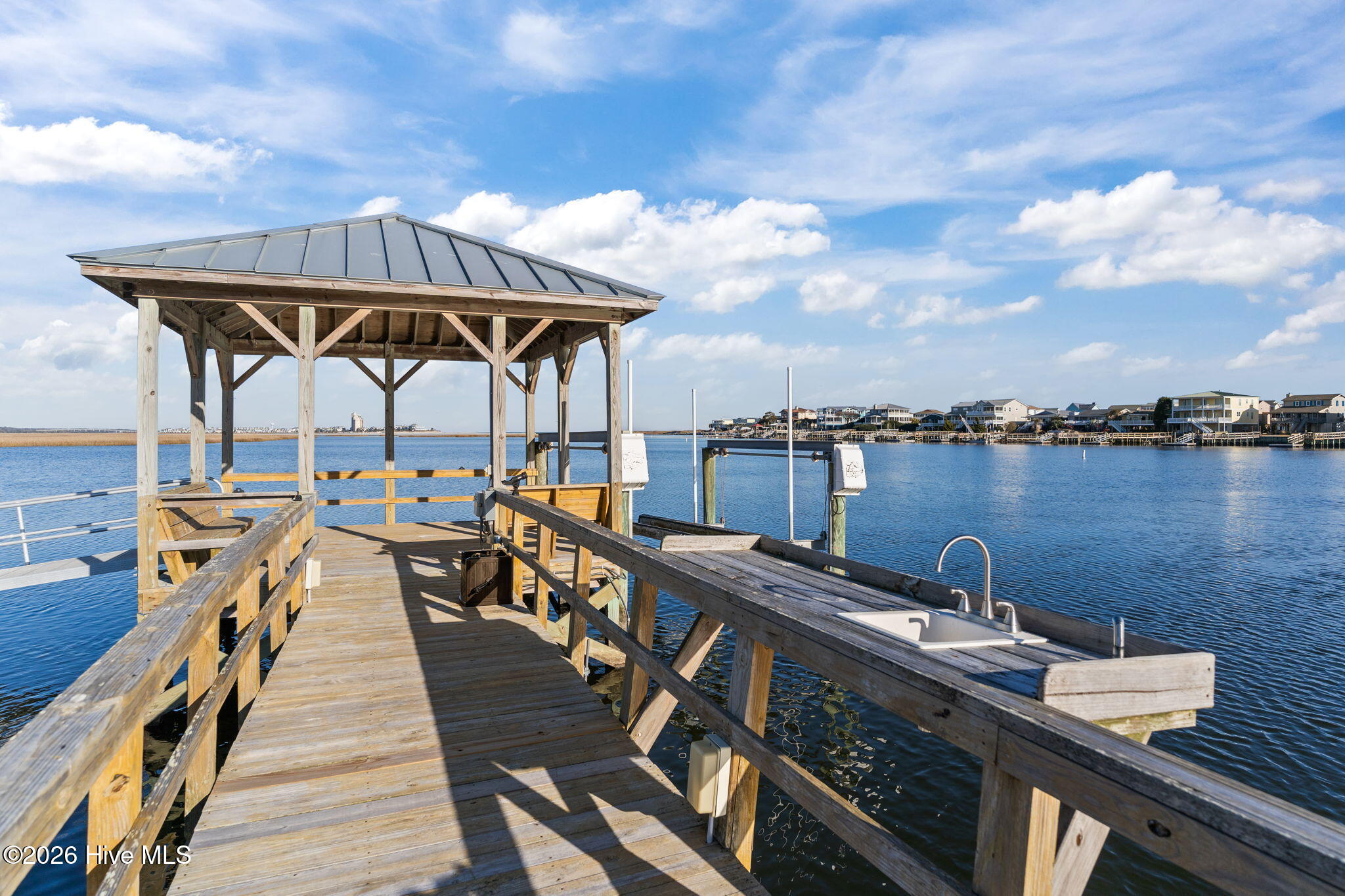 100554777 | Photo 83