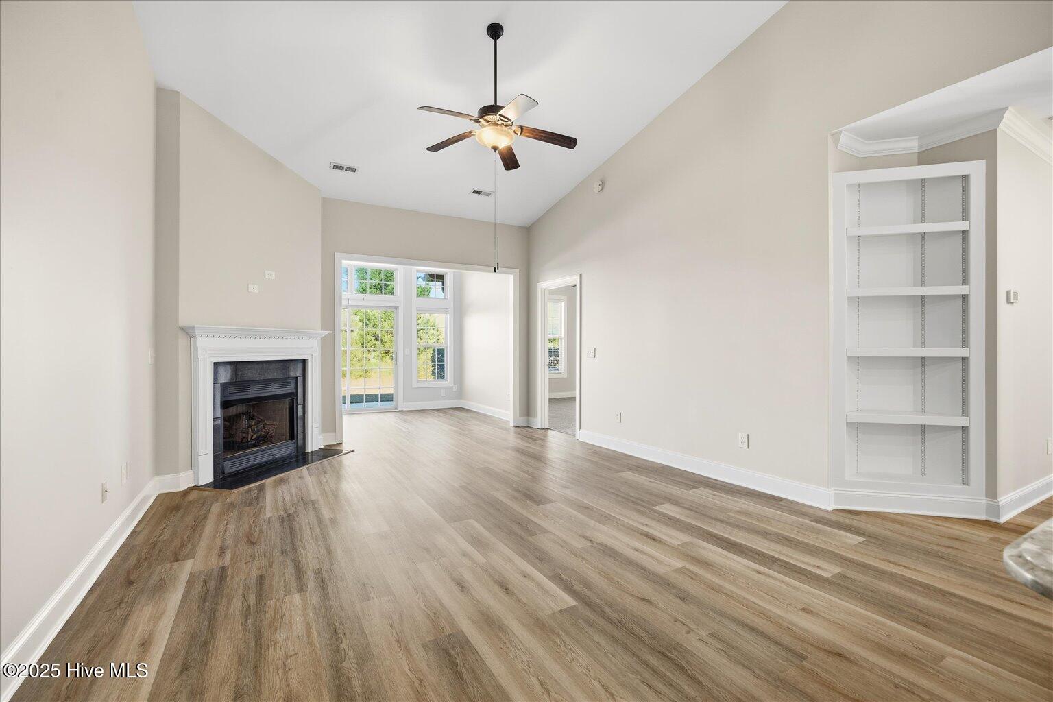 100543356 | Photo 18