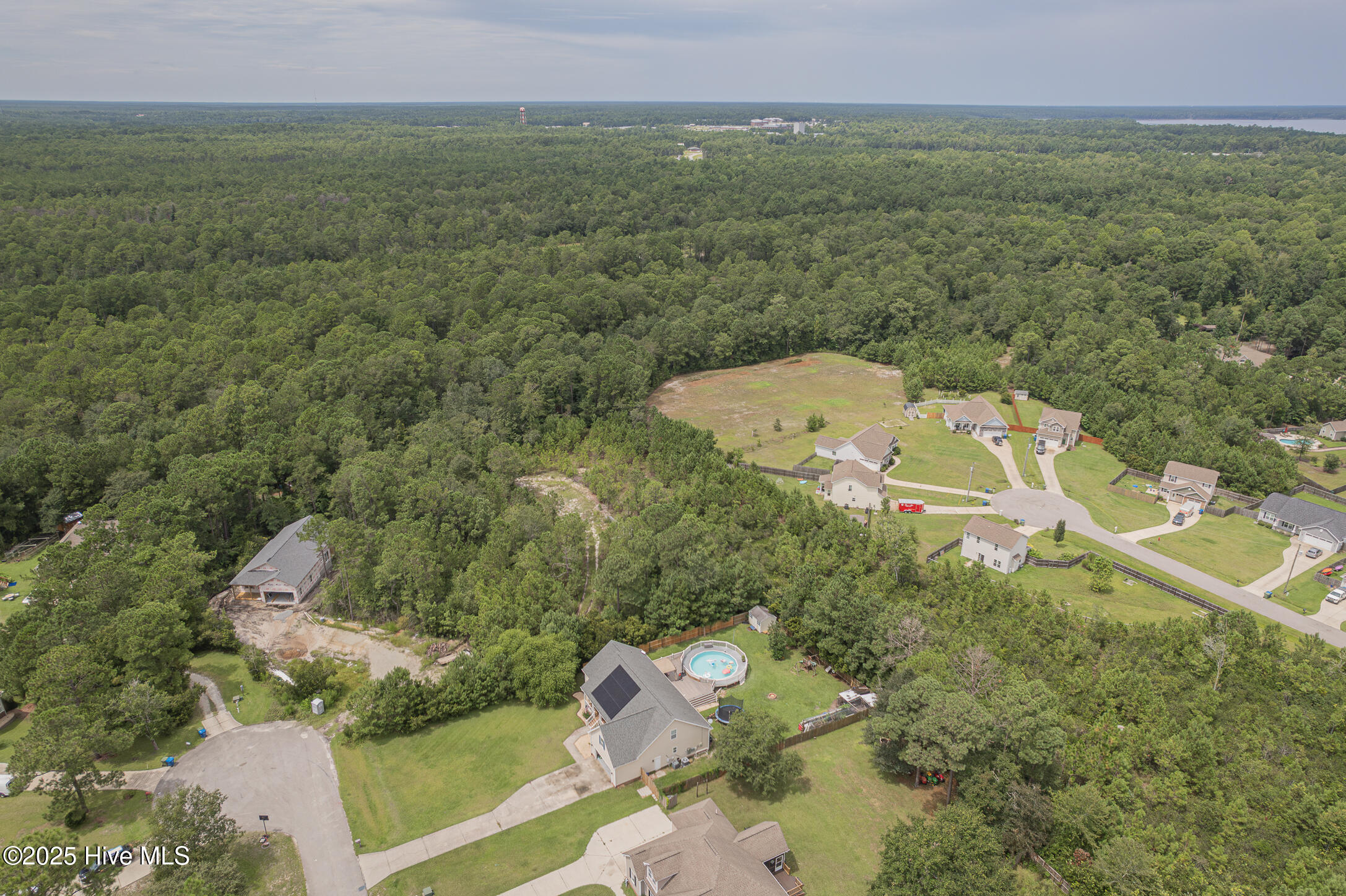 100525059 | Photo 32