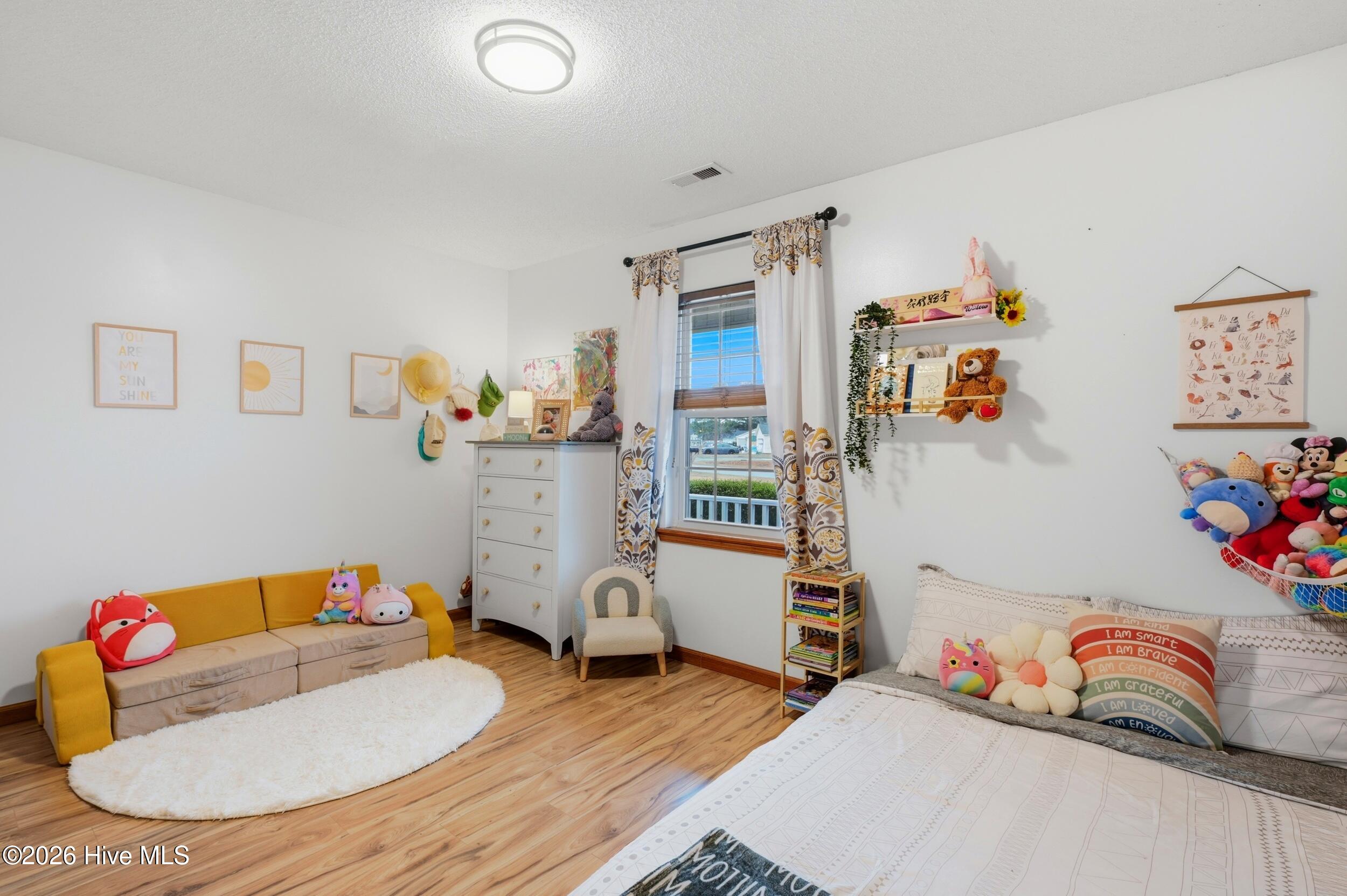 100557508 | Photo 19