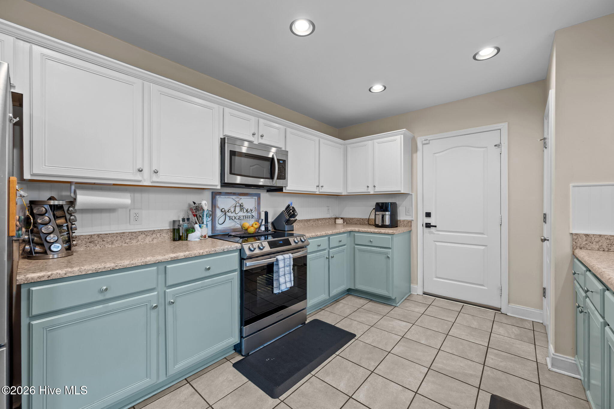 114 Dallas Drive, Beulaville, NC 28518 – photo 12: 33-web-or-mls-_RAD0300
