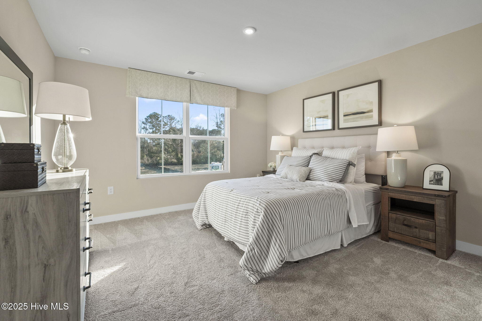 100545302 | Photo 21