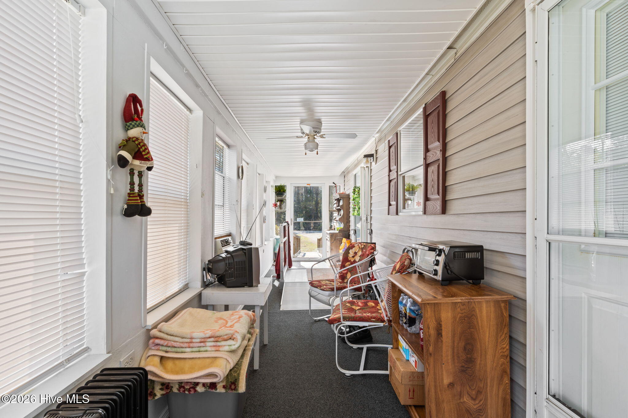 100556527 | Photo 11