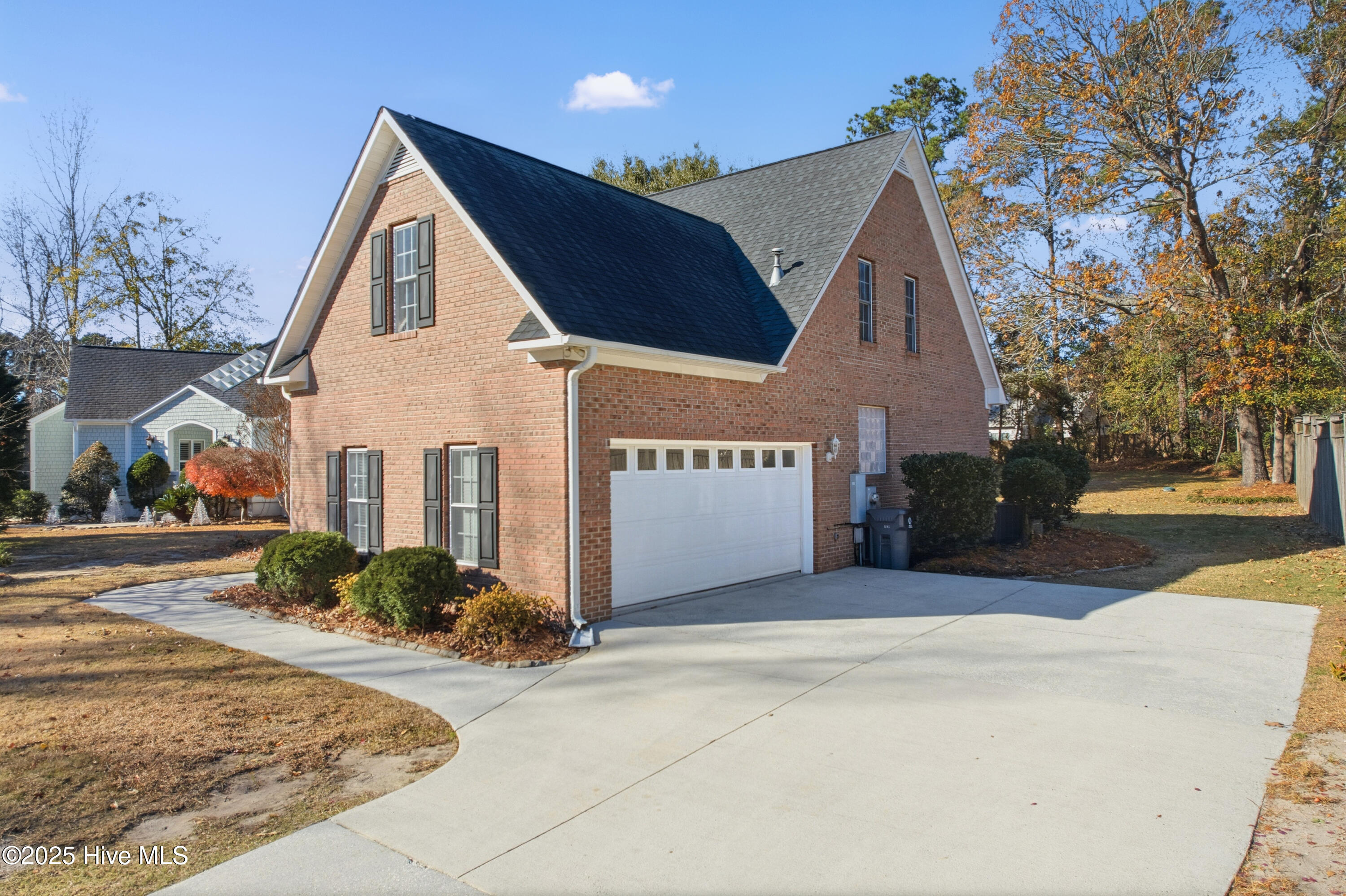 100545806 | Photo 44