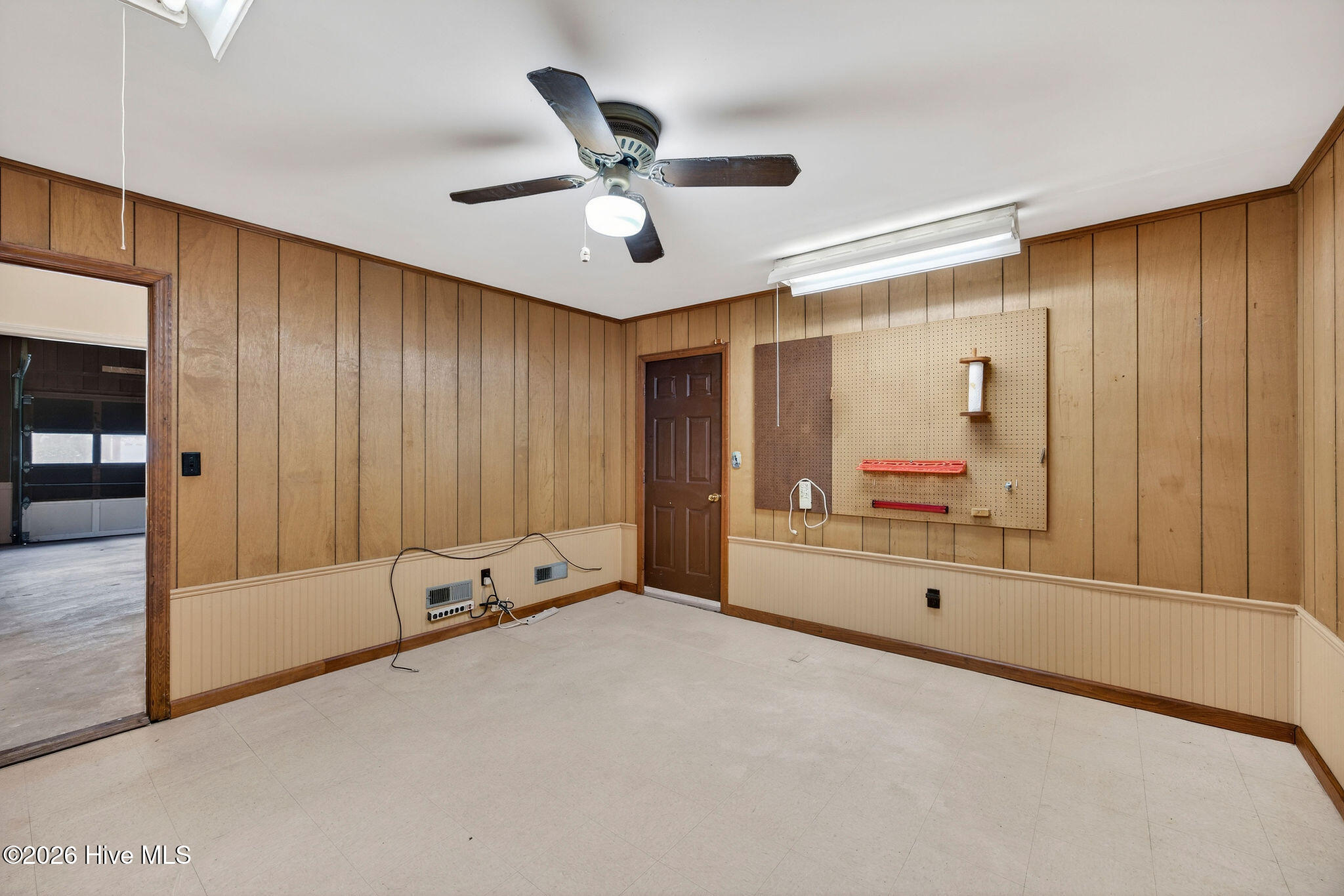 100556138 | Photo 42