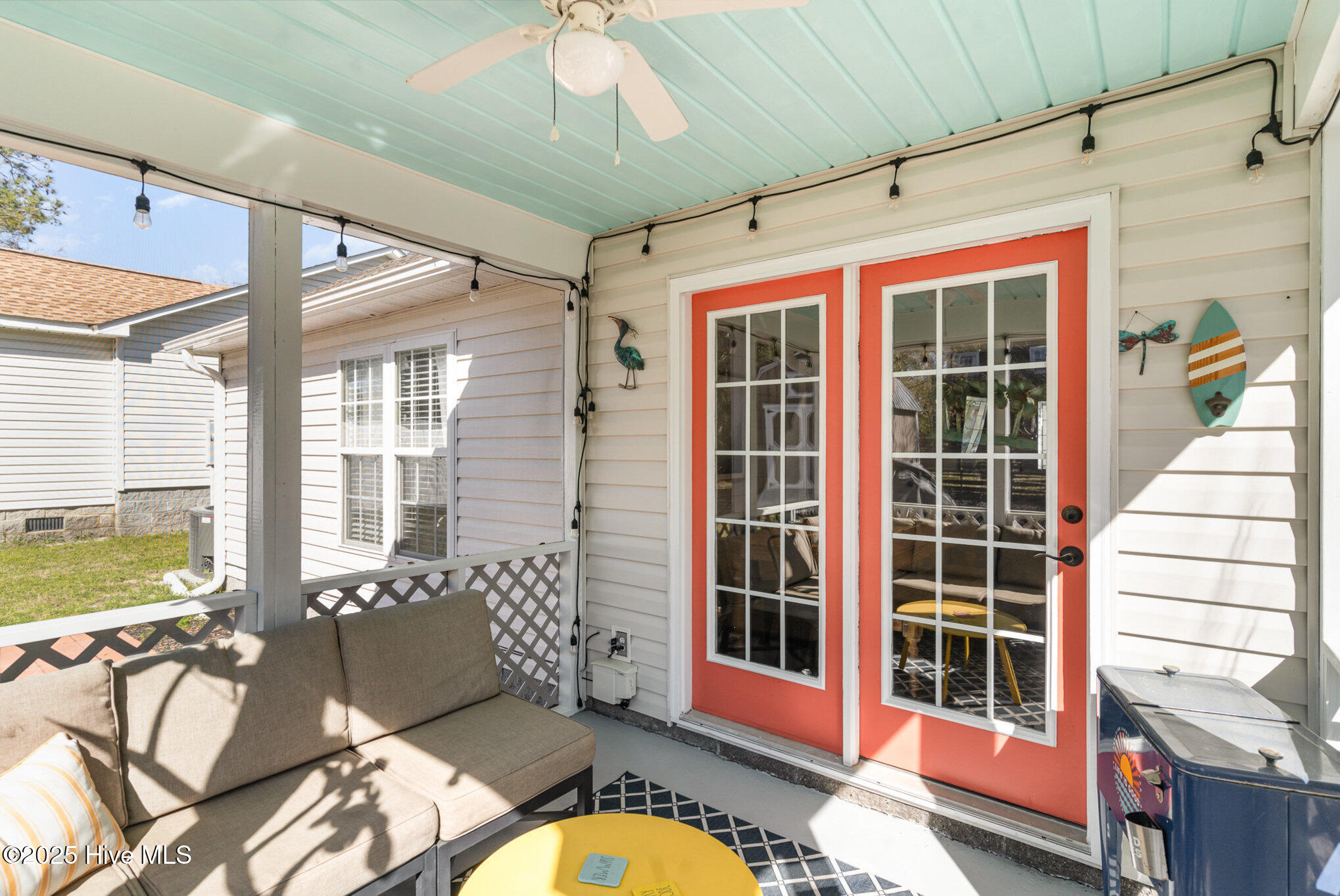 100497000 | Photo 27