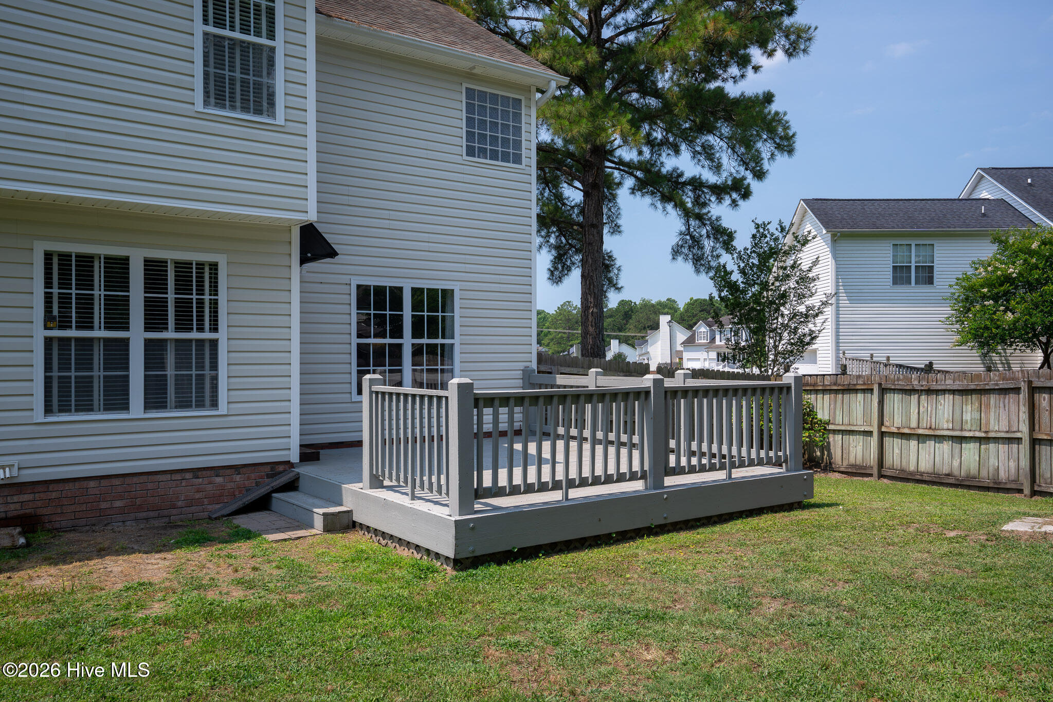 303 E Regent Court,Jacksonville