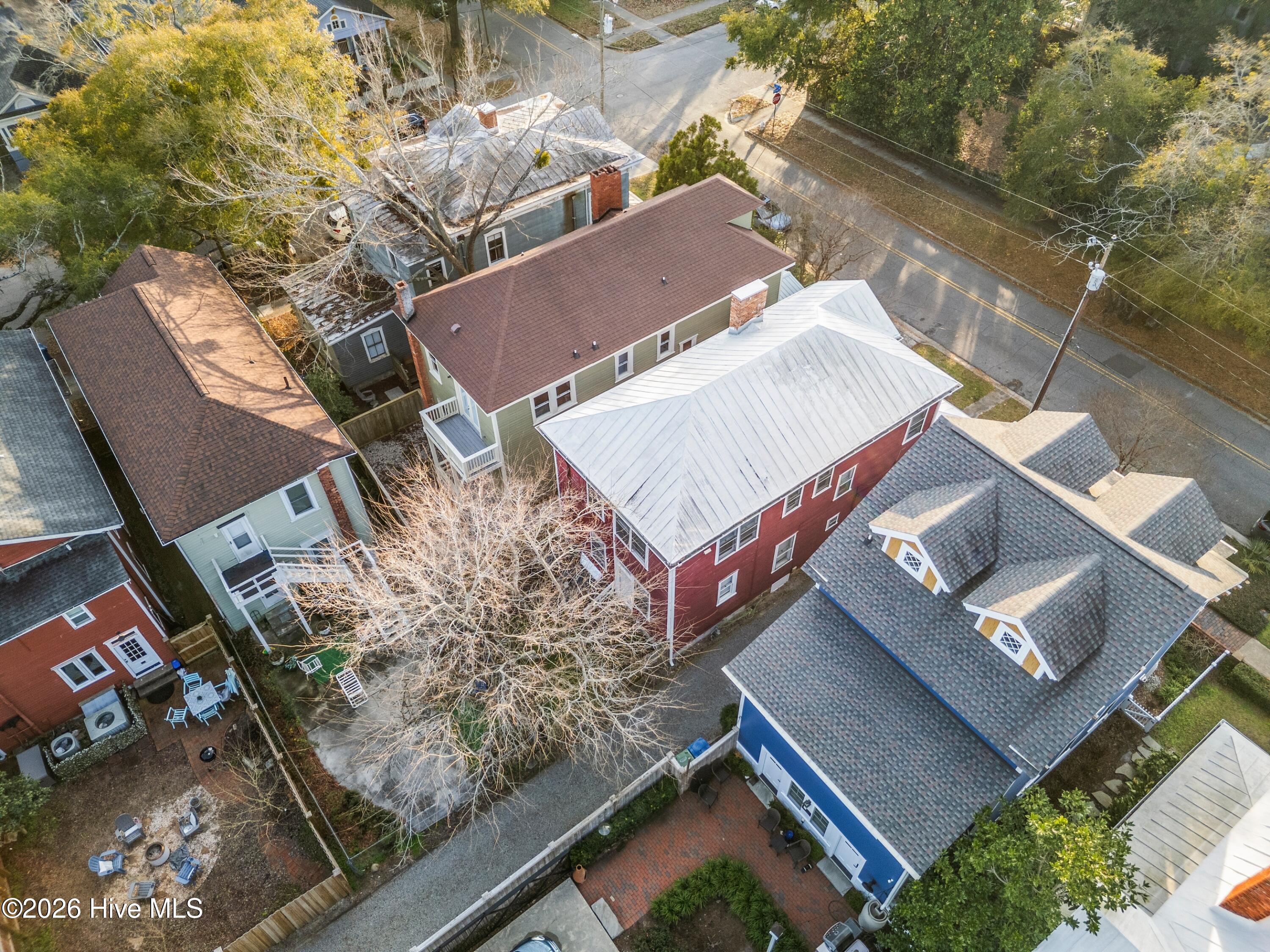 100549514 | Photo 46