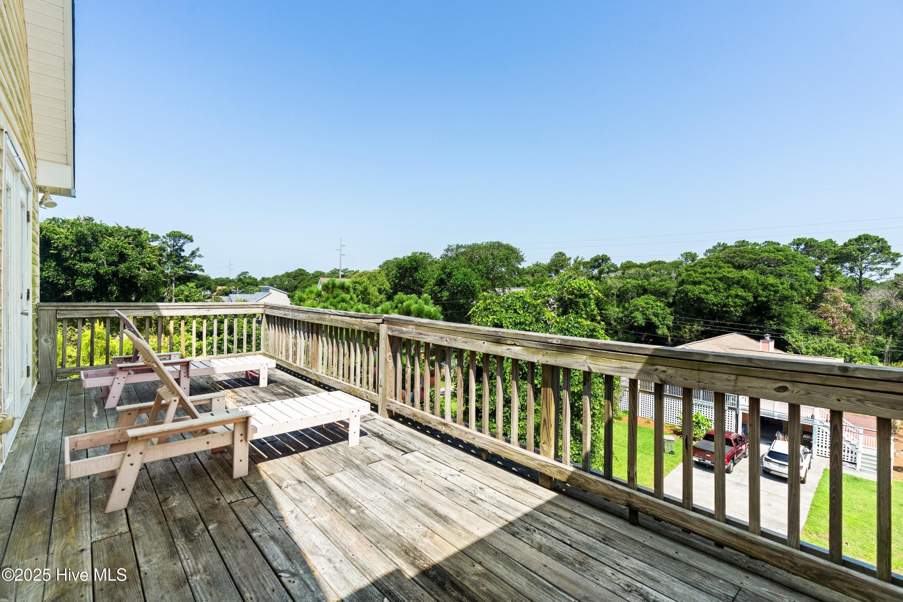 100517564 | Photo 43