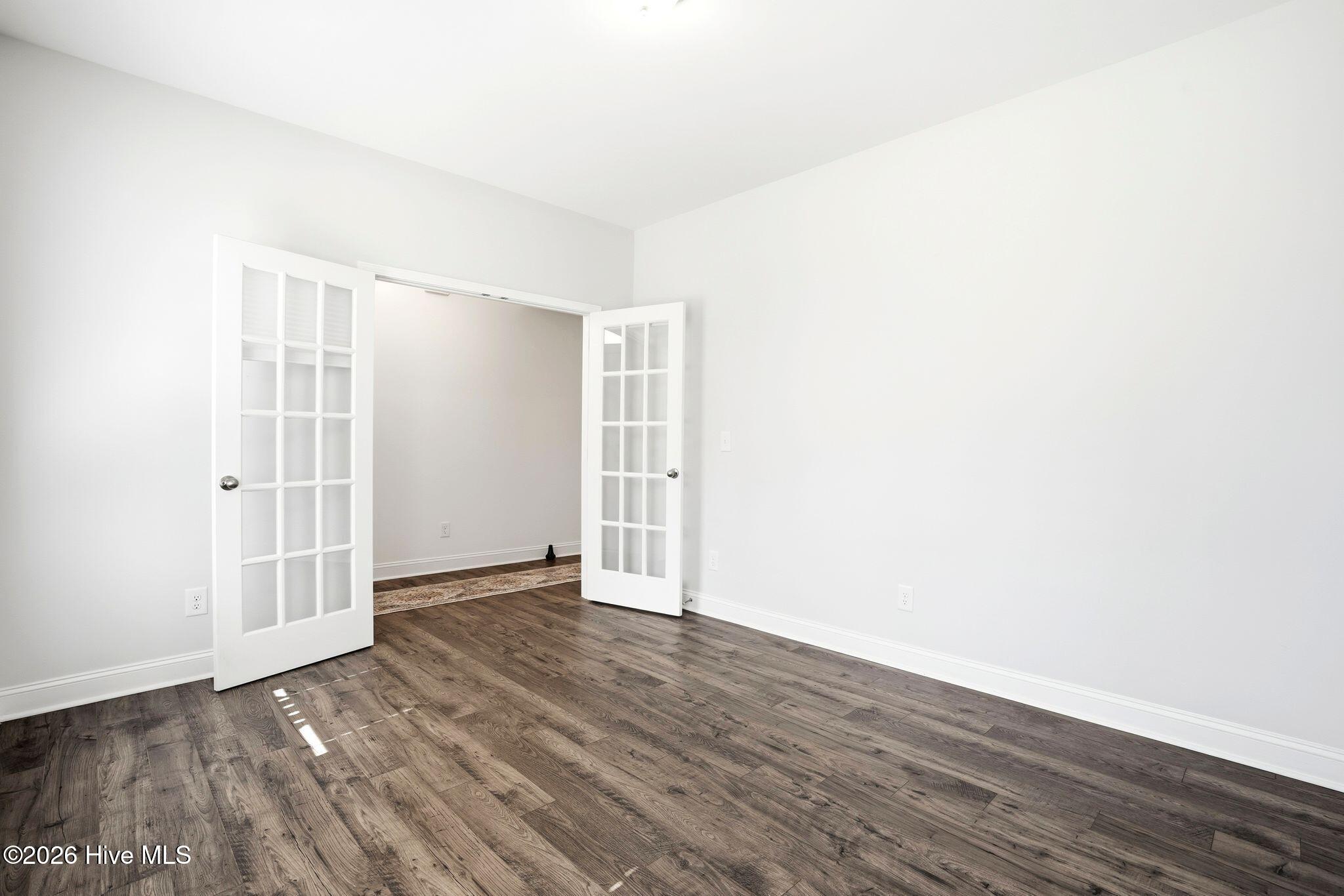 100567646 | Photo 12