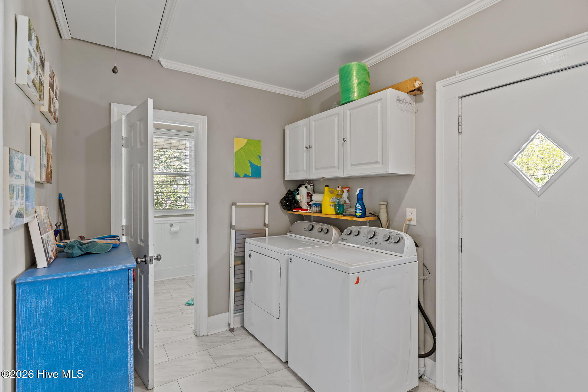 100561310 | Photo 27