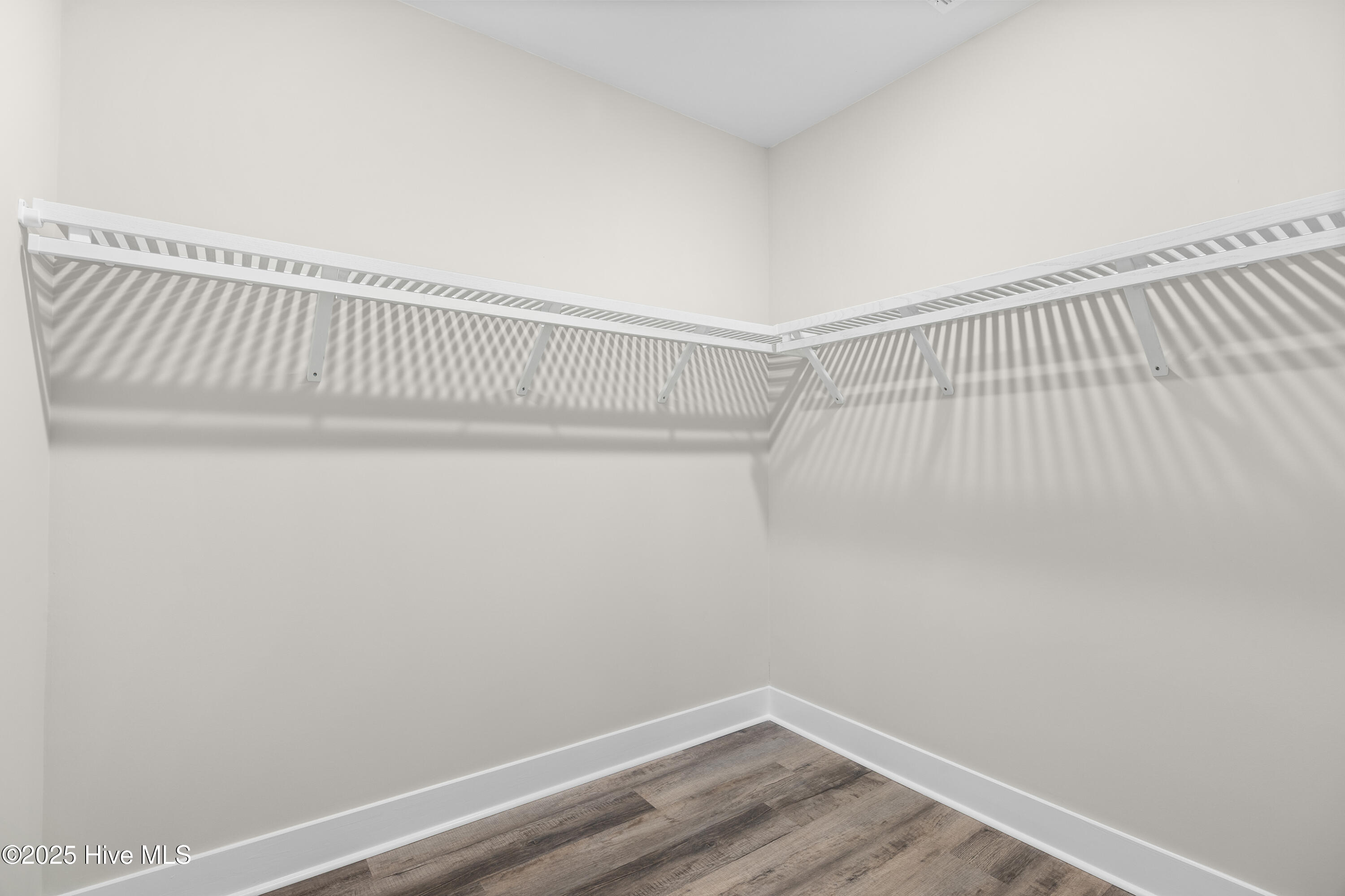 100472156 | Photo 33