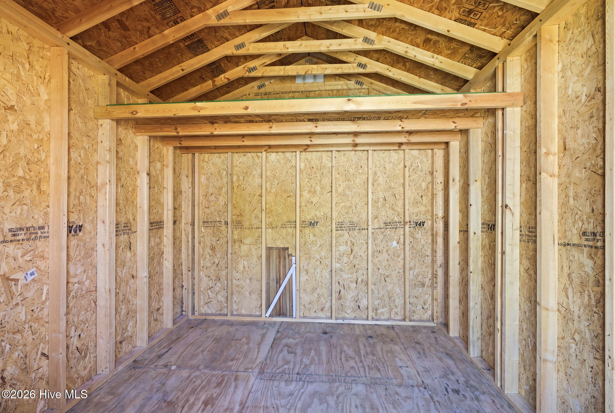 100566822 | Photo 52