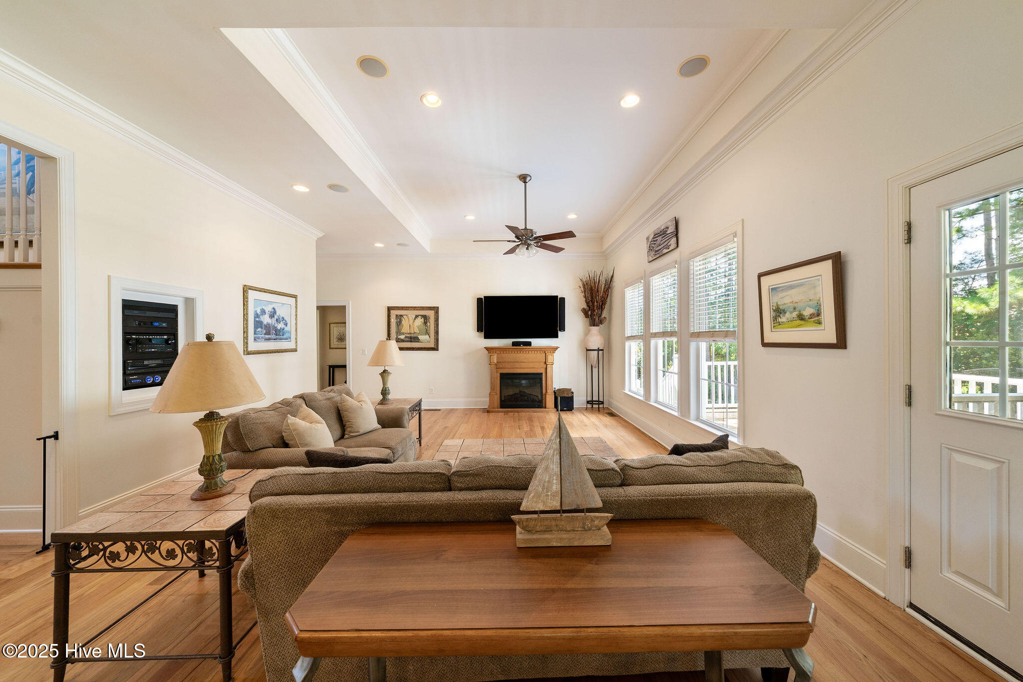 100532416 | Photo 10