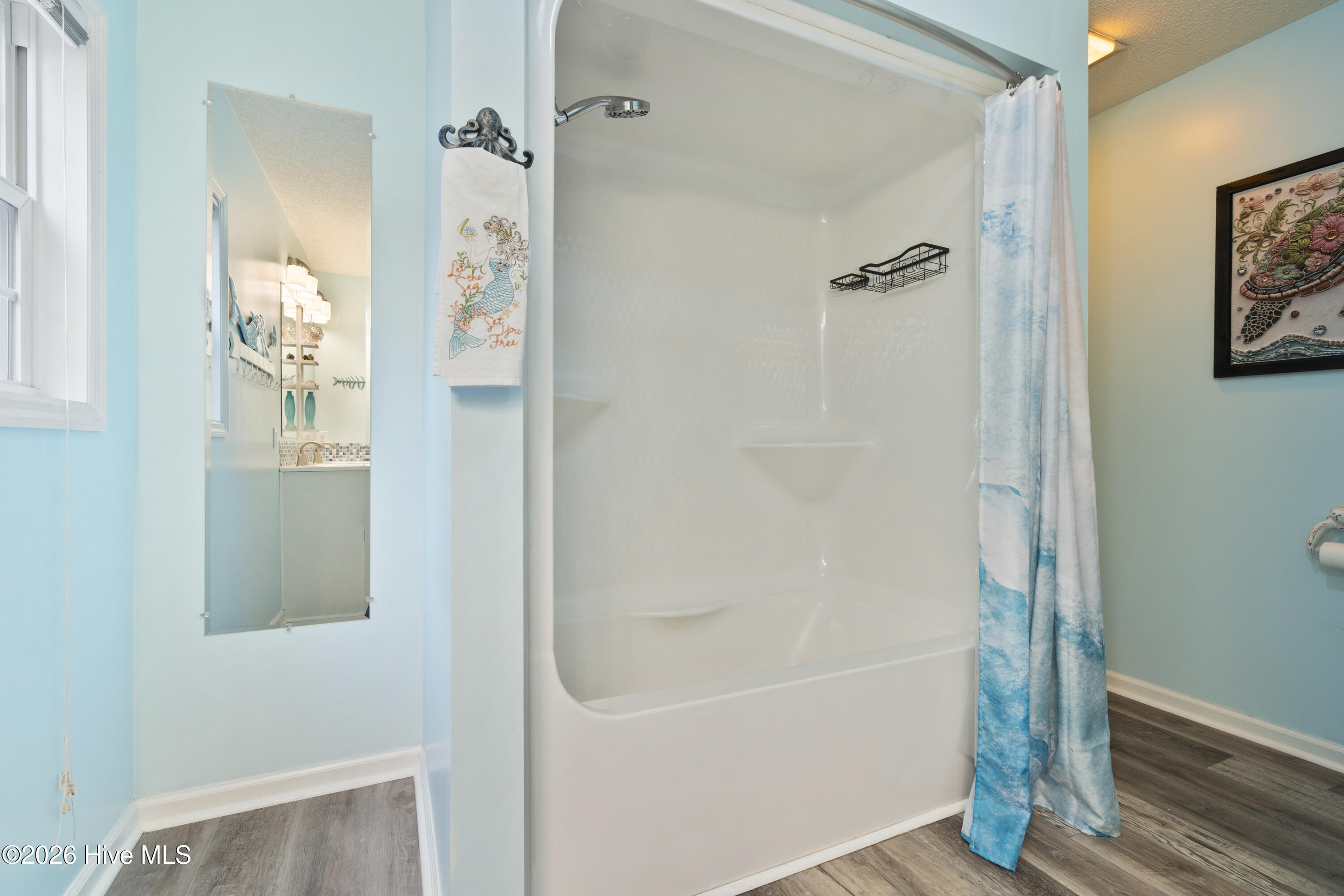 100551762 | Photo 24