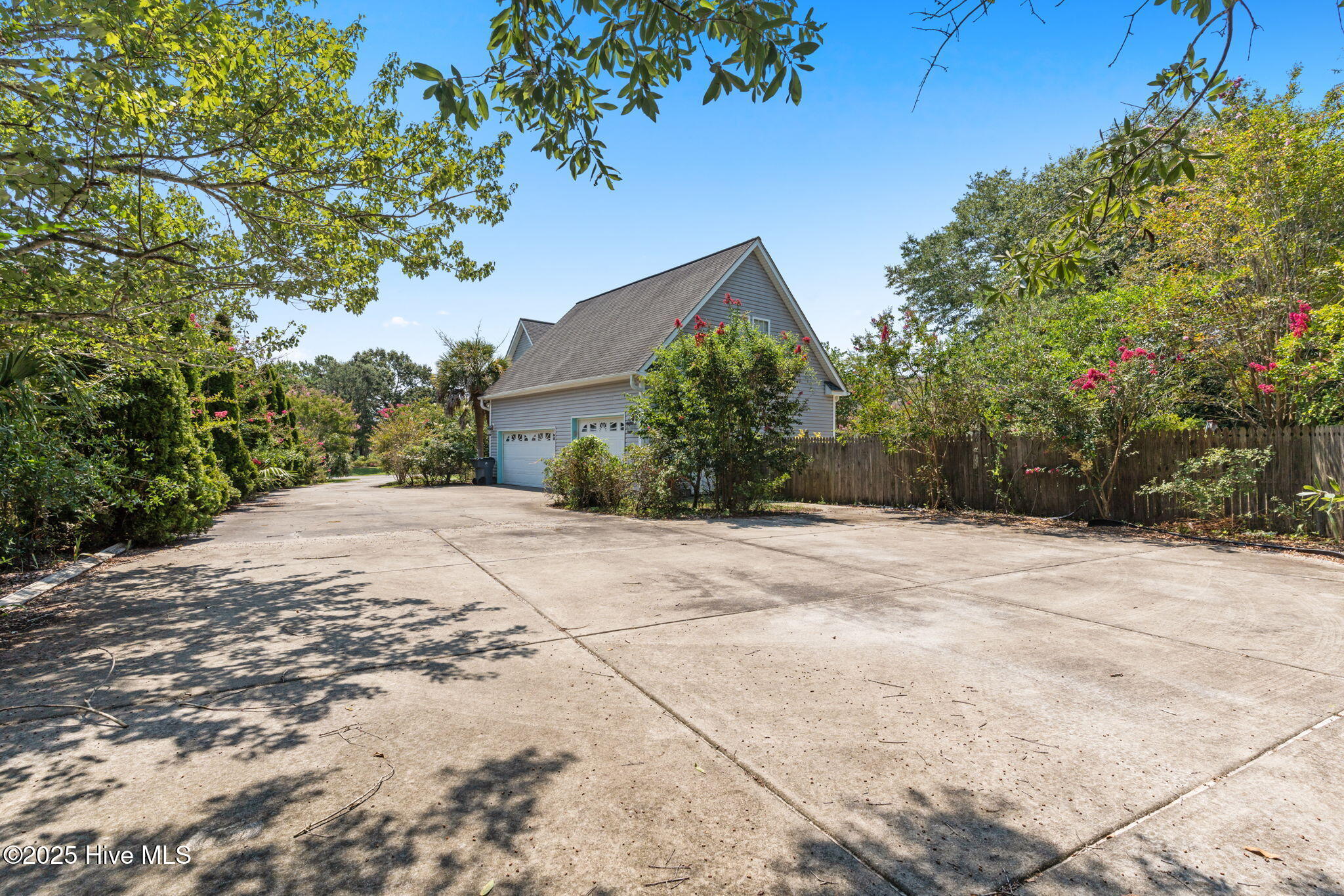 100522413 | Photo 54