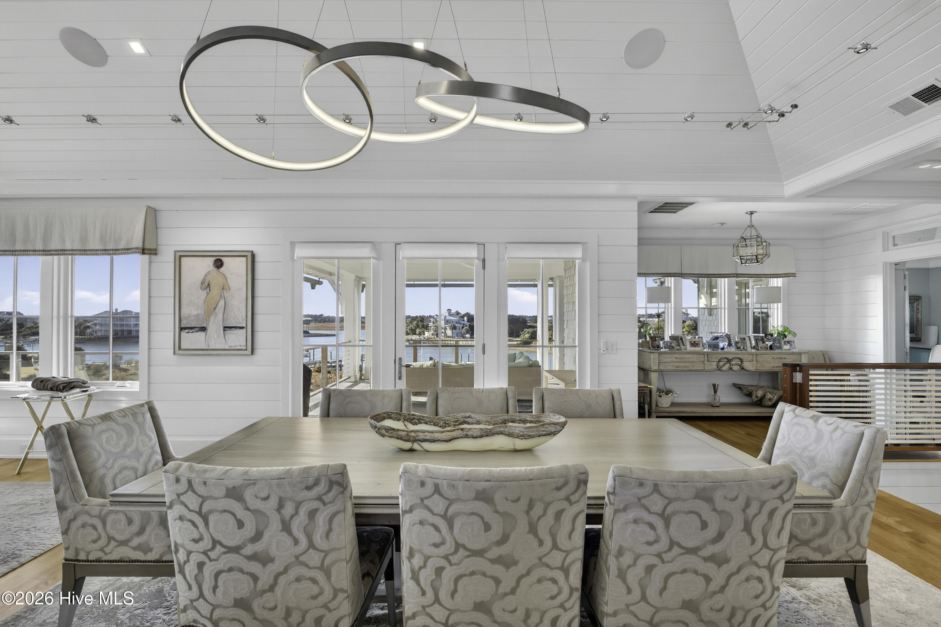 100557560 | Photo 18