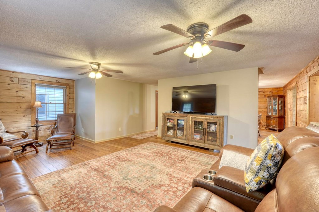 477 Little Snowbird Trail, Marble, NC 28905 Listing Photo  10