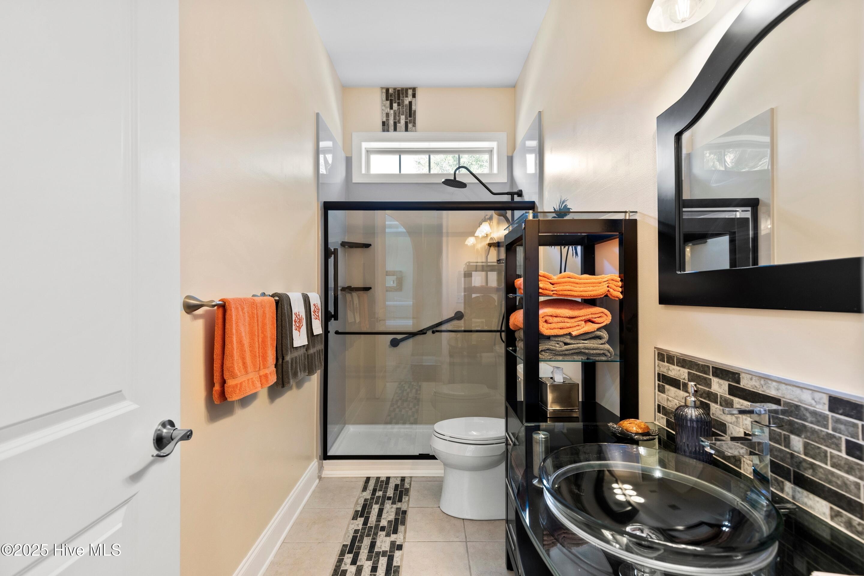 100529602 | Photo 59