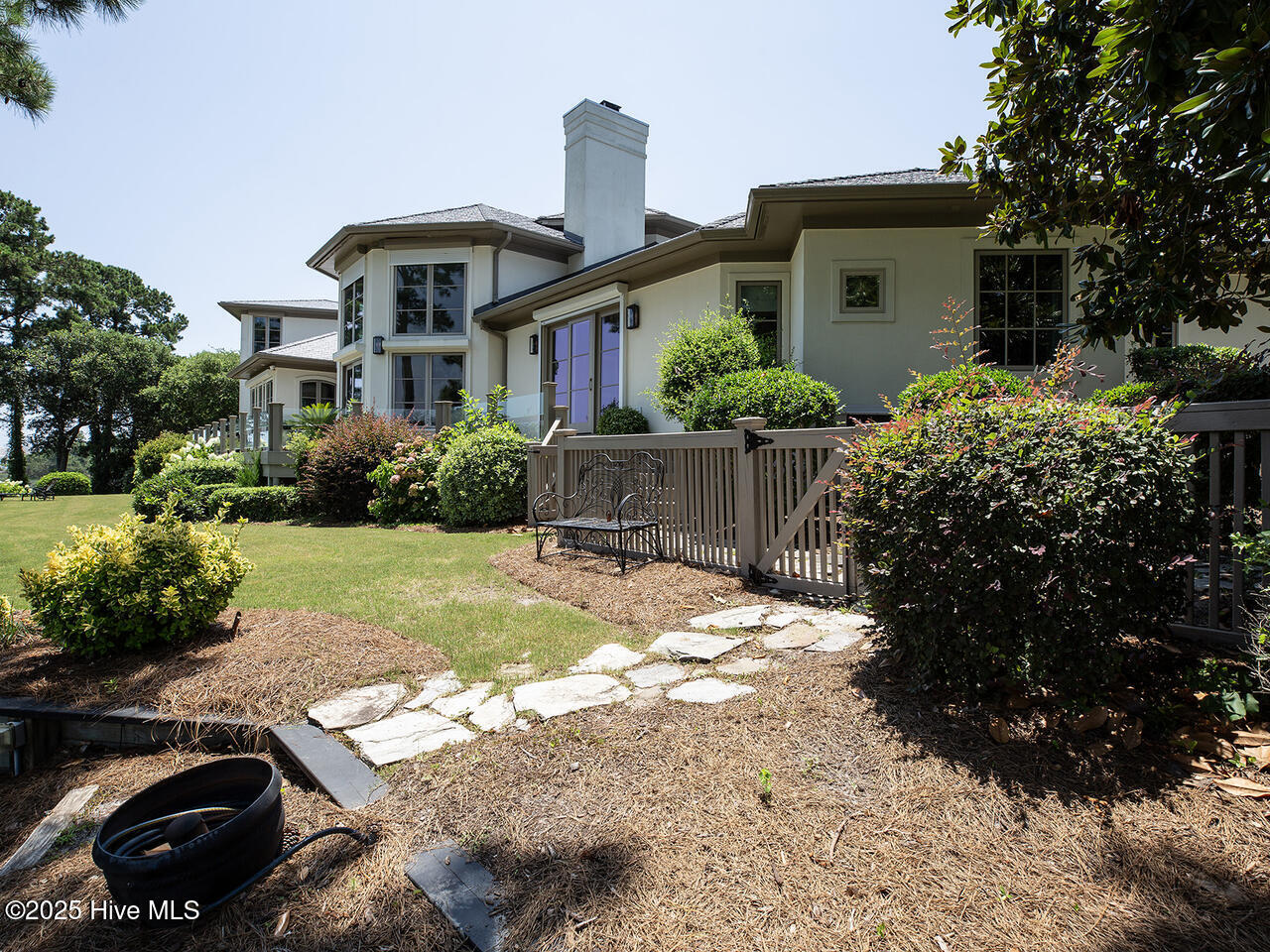 100526080 | Photo 64