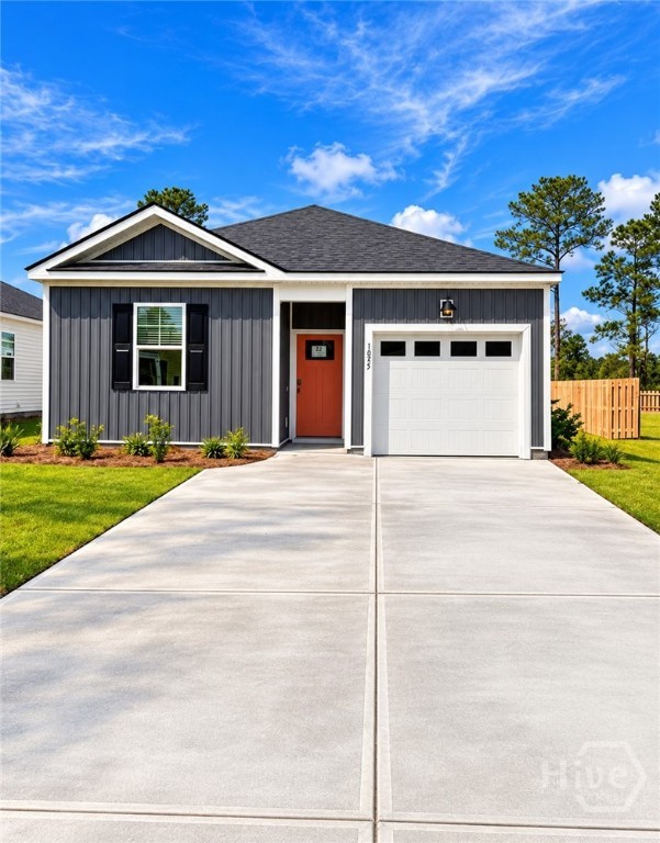 Photo 1 of Single family home for sale at 1055 Lakes Blvd, Brunswick, GA 31525 | MLS# SA347518 | Listing updated on 2026-10-04