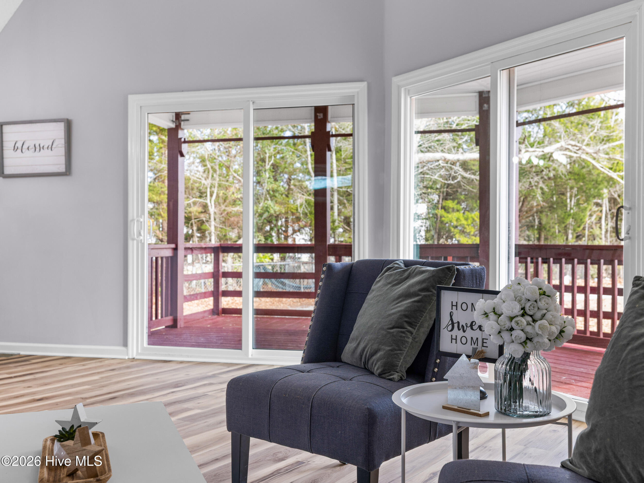 100558460 | Photo 20