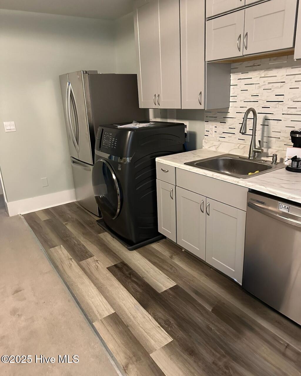 9249 Crossbill kitchen