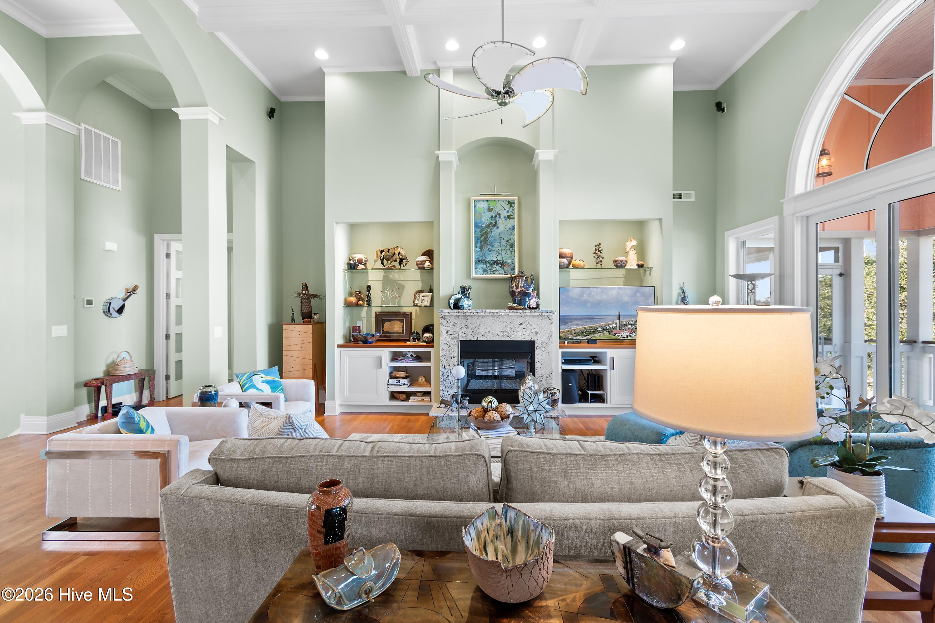 100549658 | Photo 14