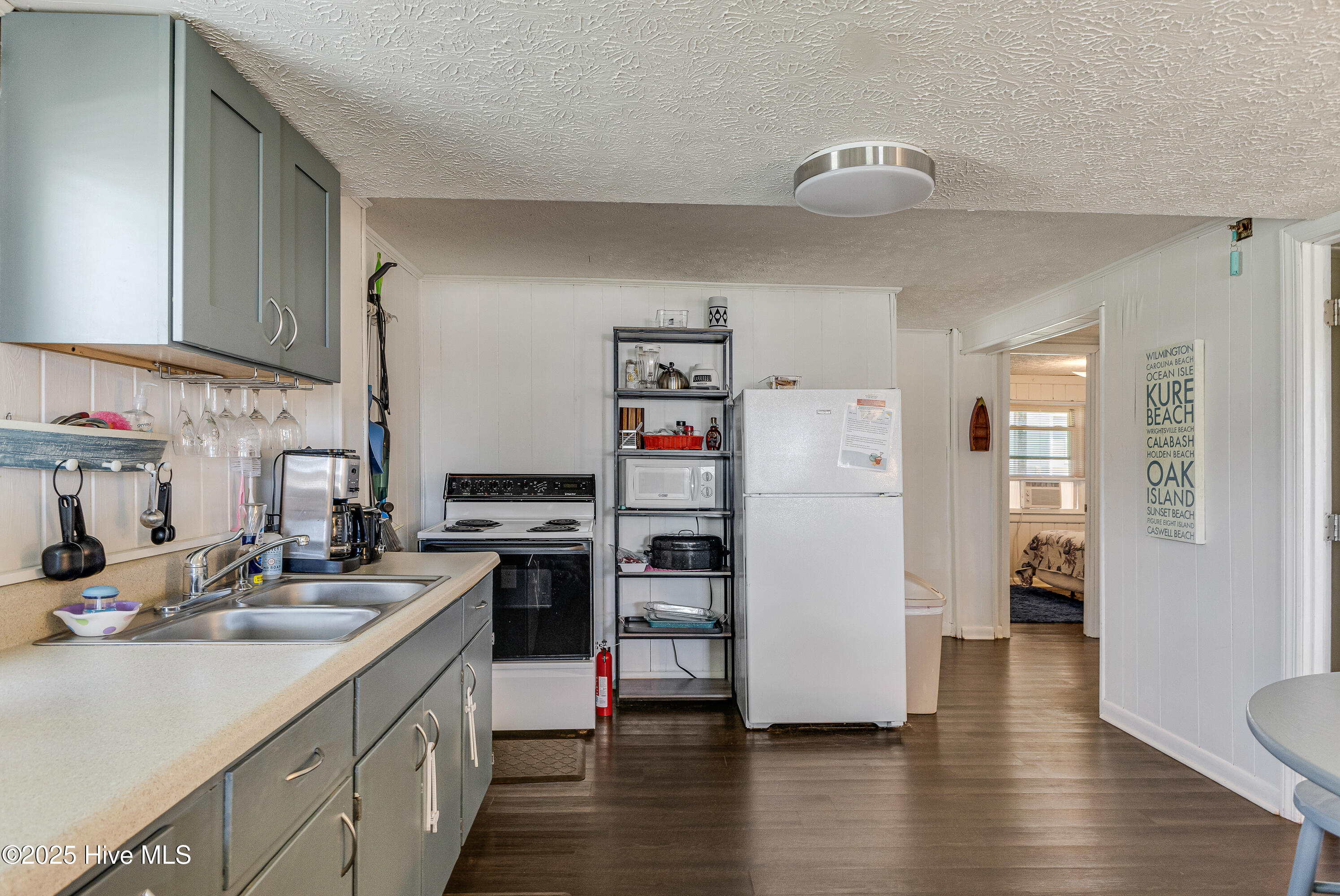 100524957 | Photo 14