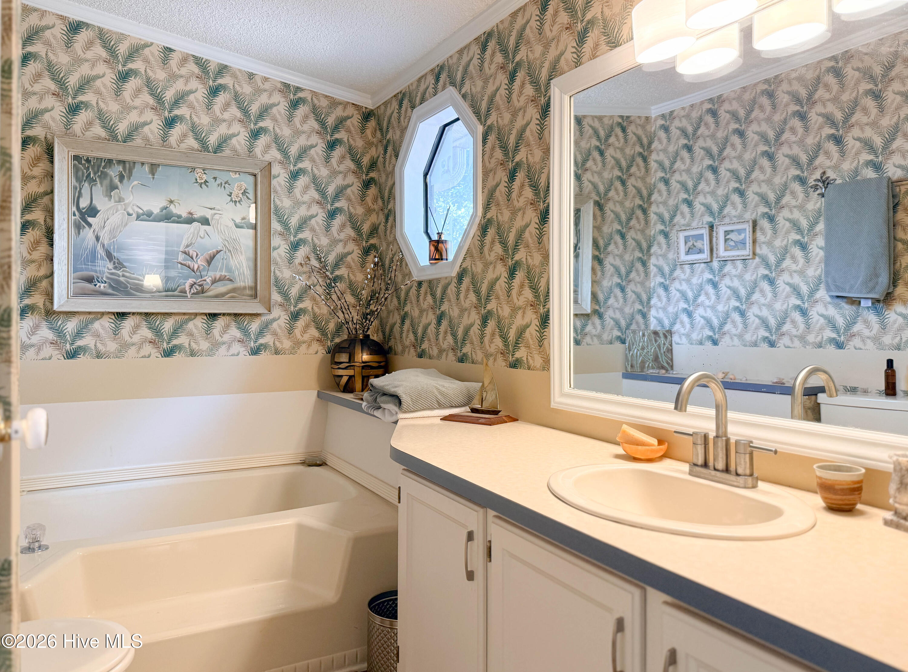 100559362 | Photo 45