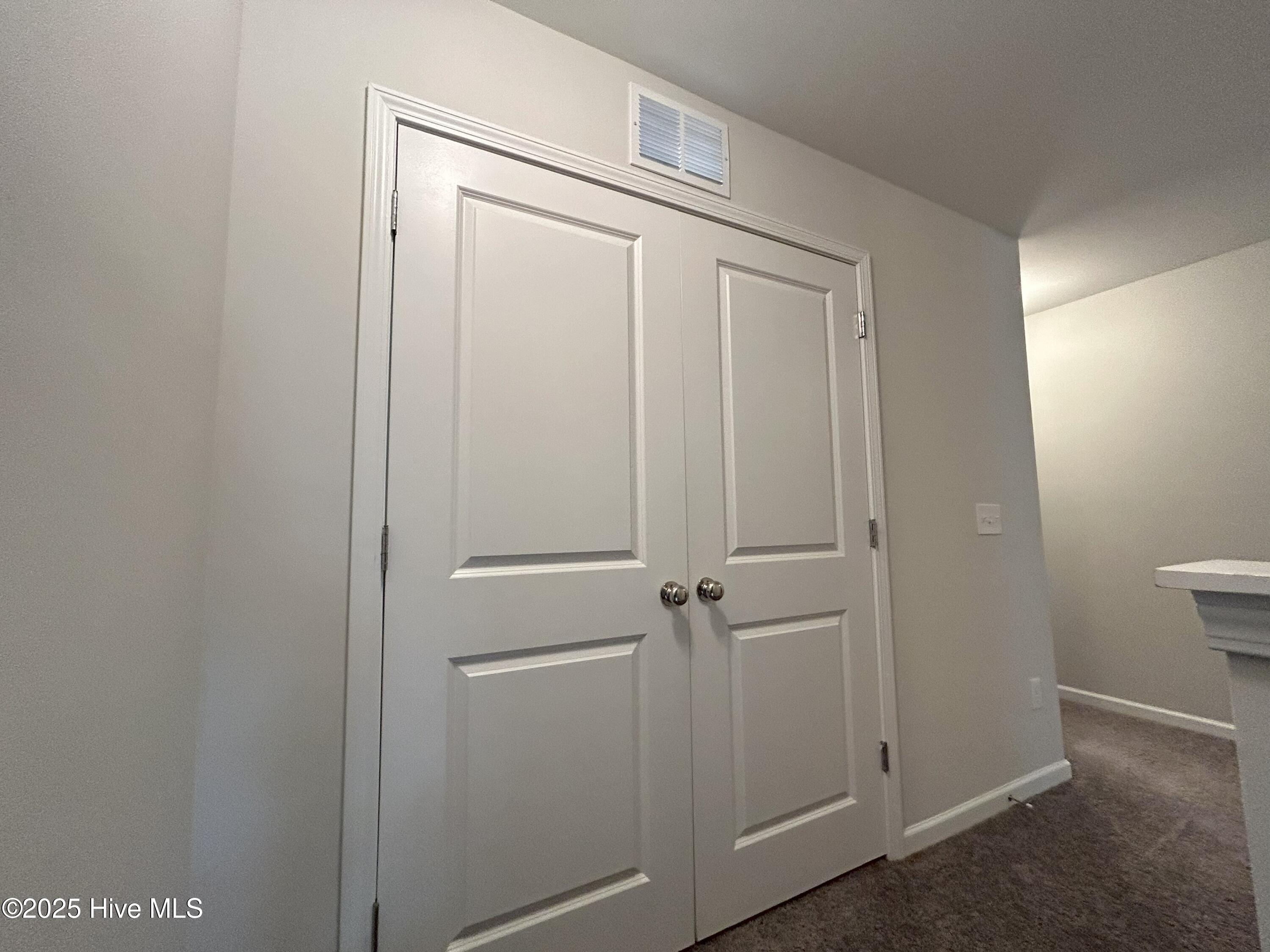 100541755 | Photo 12