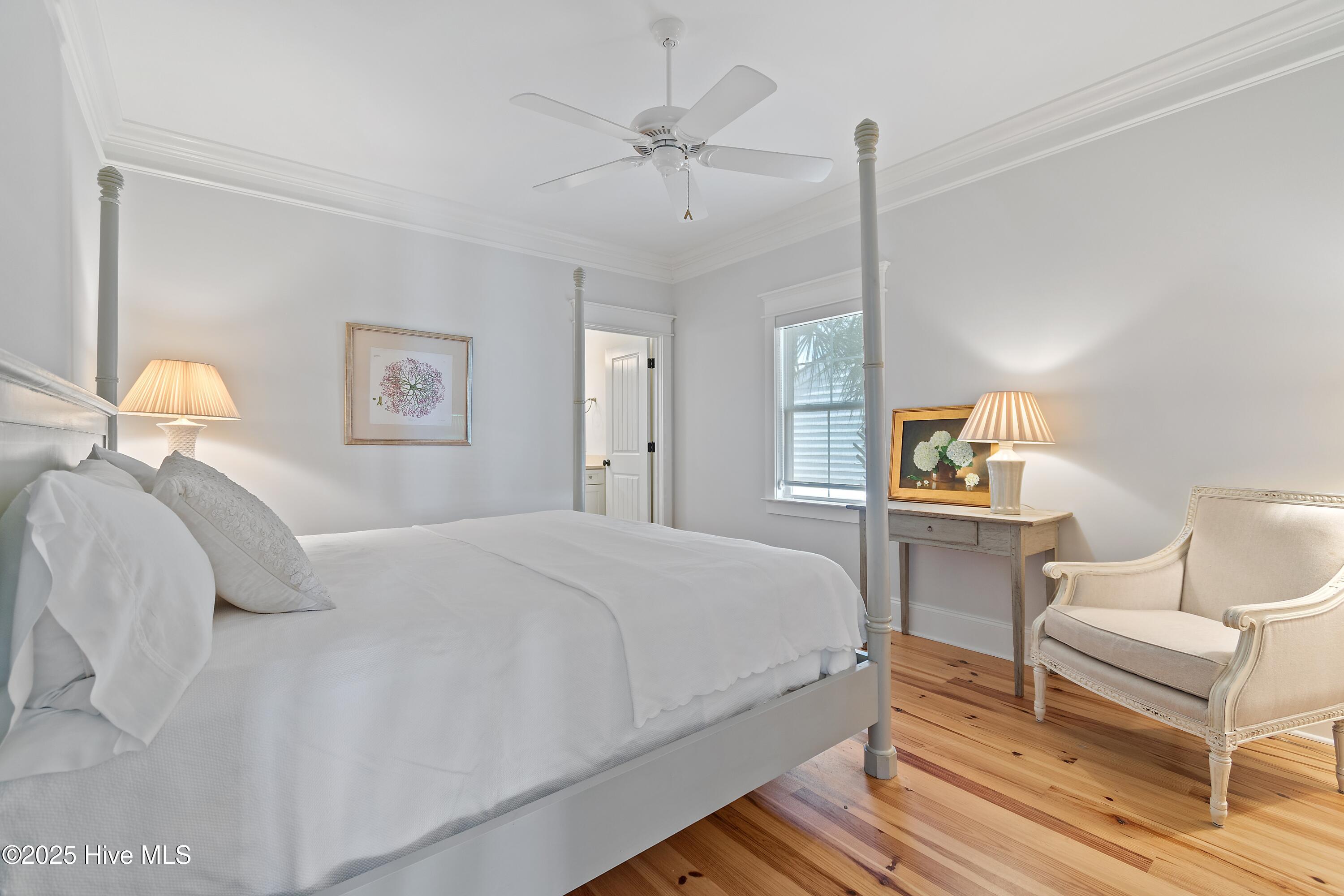 100519693 | Photo 23