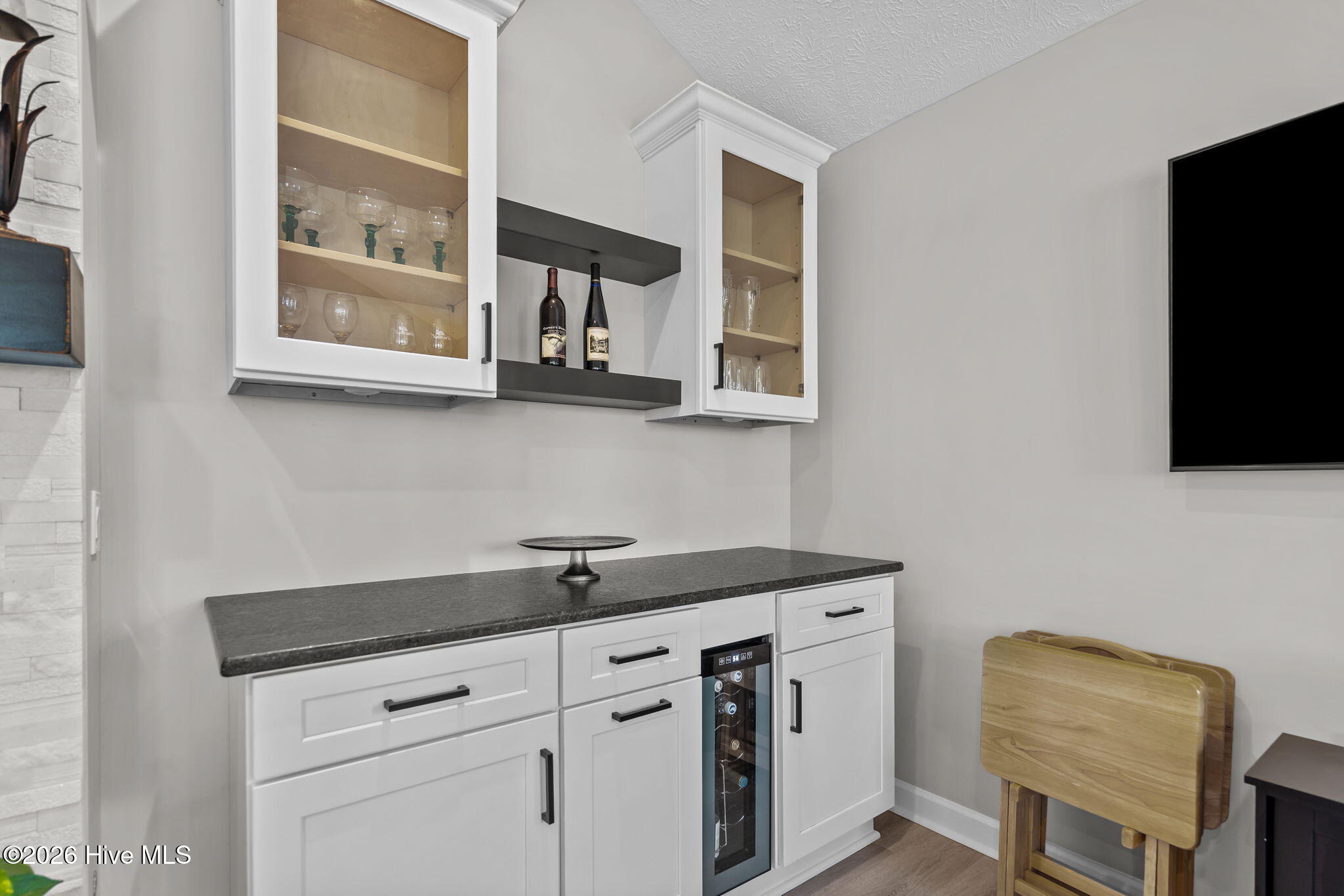 100557388 | Photo 16