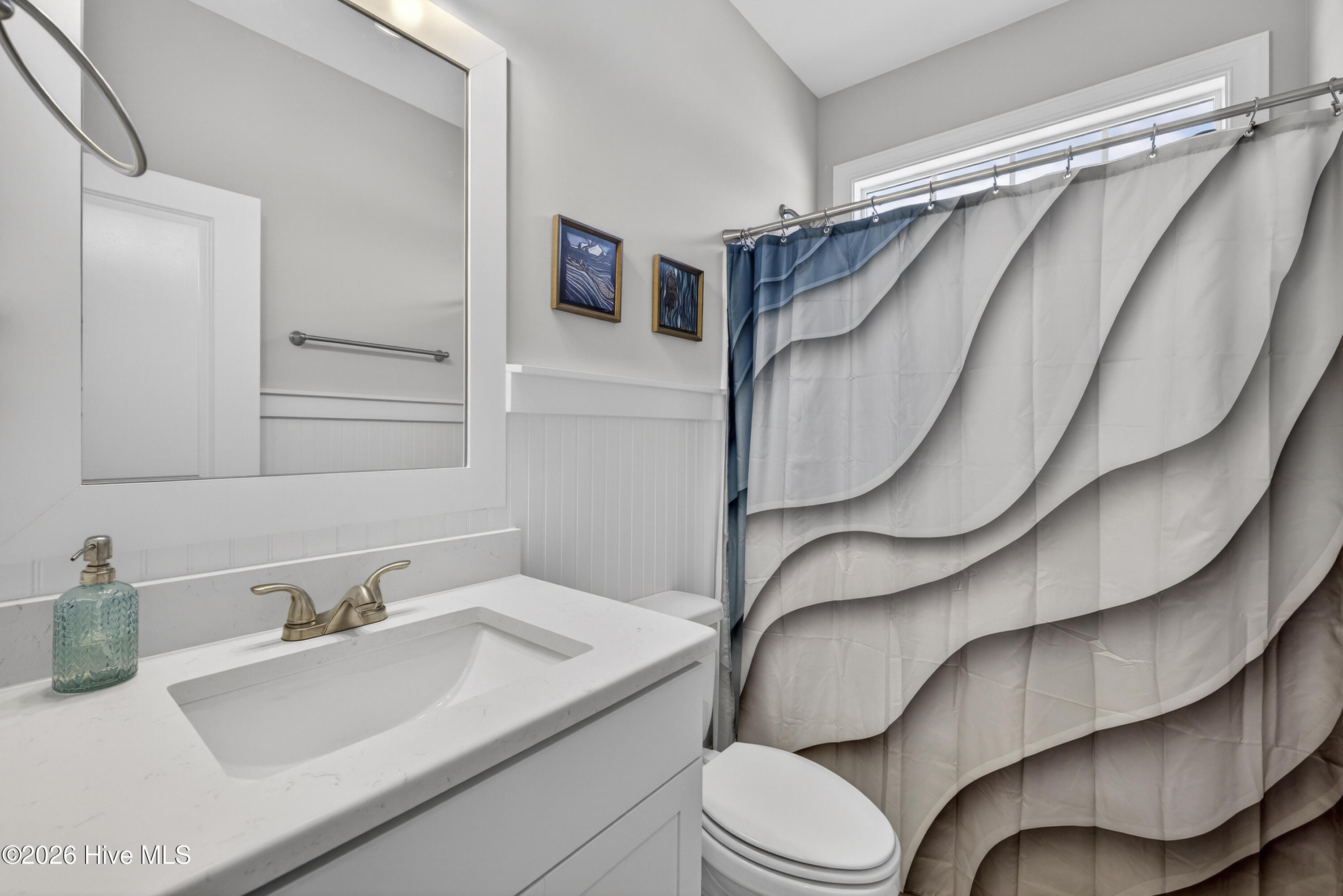 100564336 | Photo 31