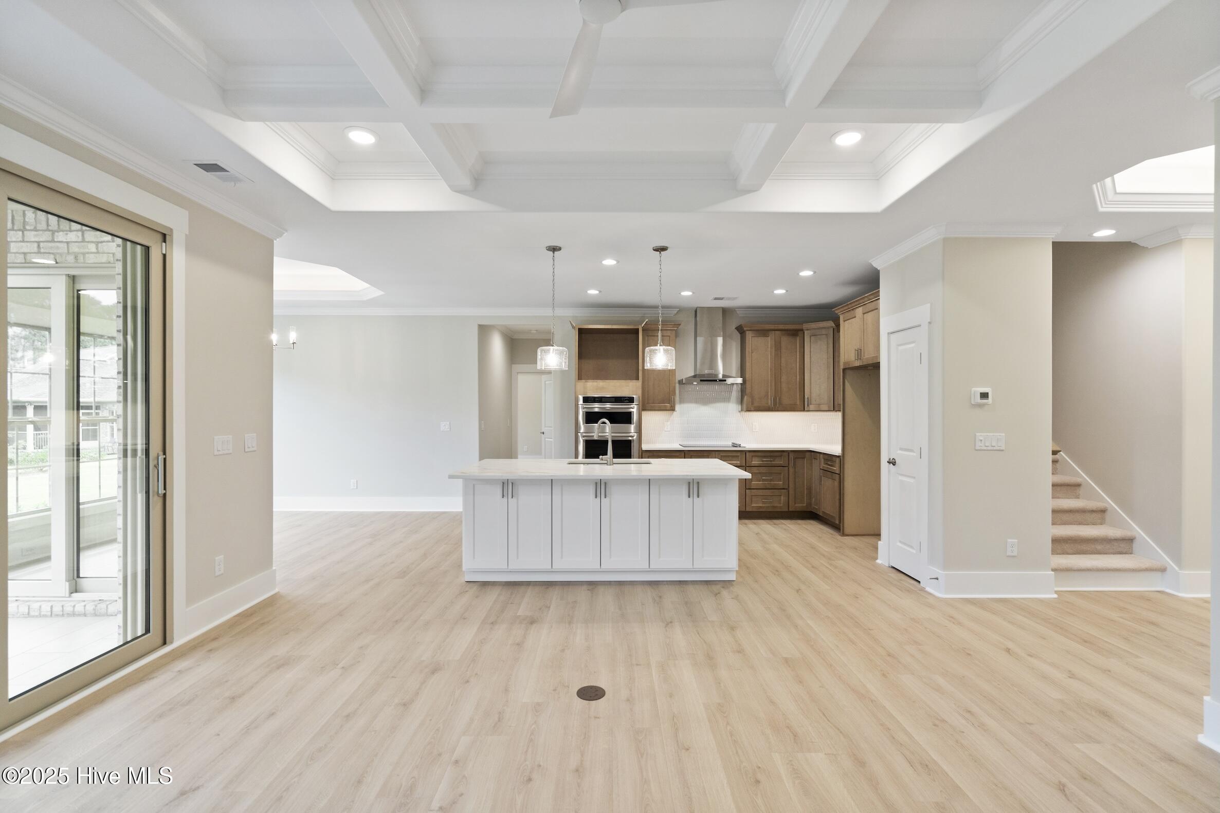 100513884 | Photo 23