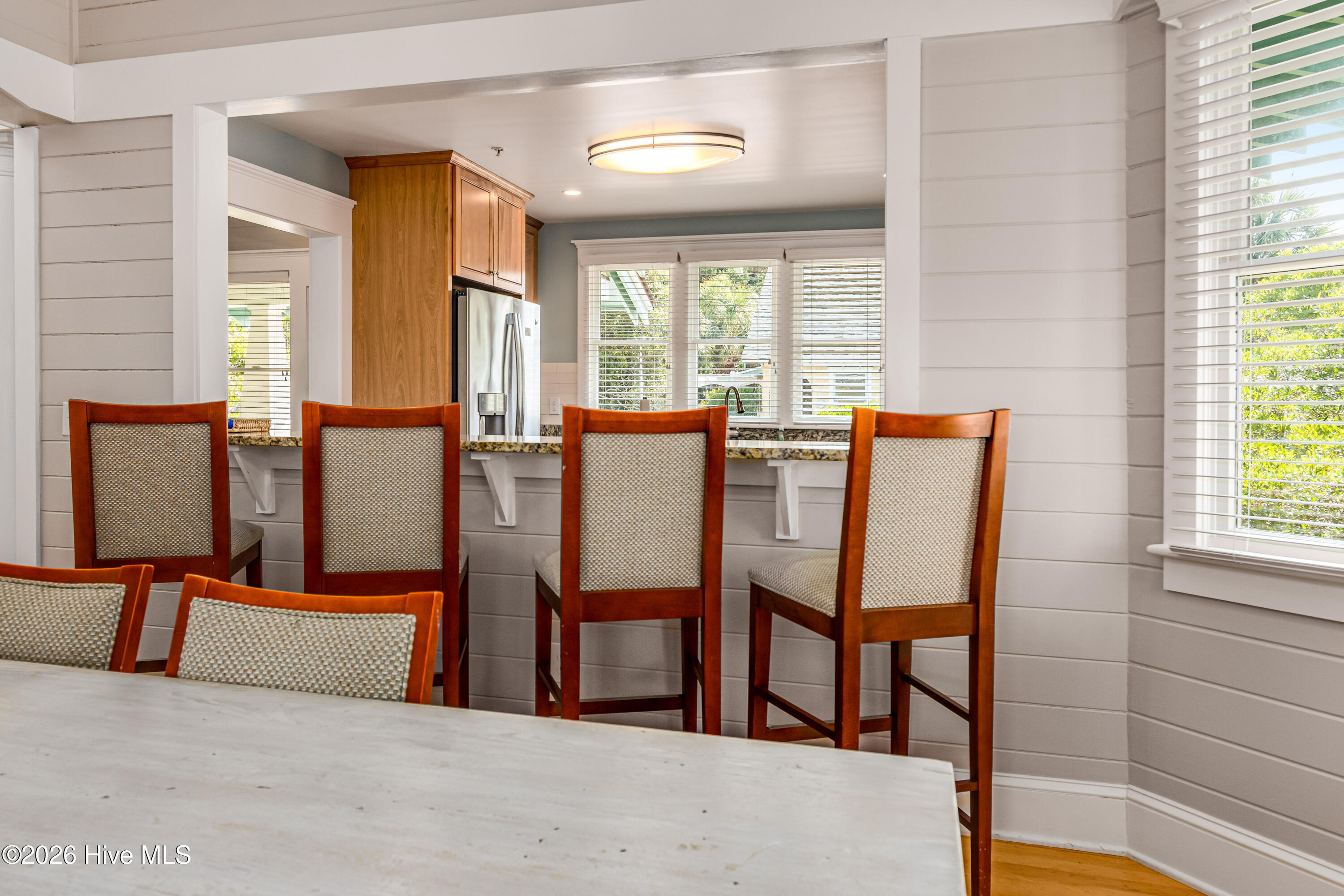 100565822 | Photo 20