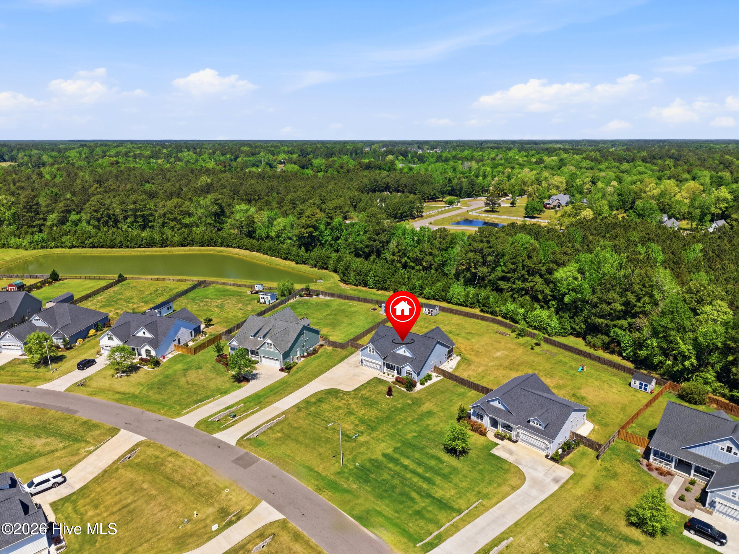 100569213 | Photo 49