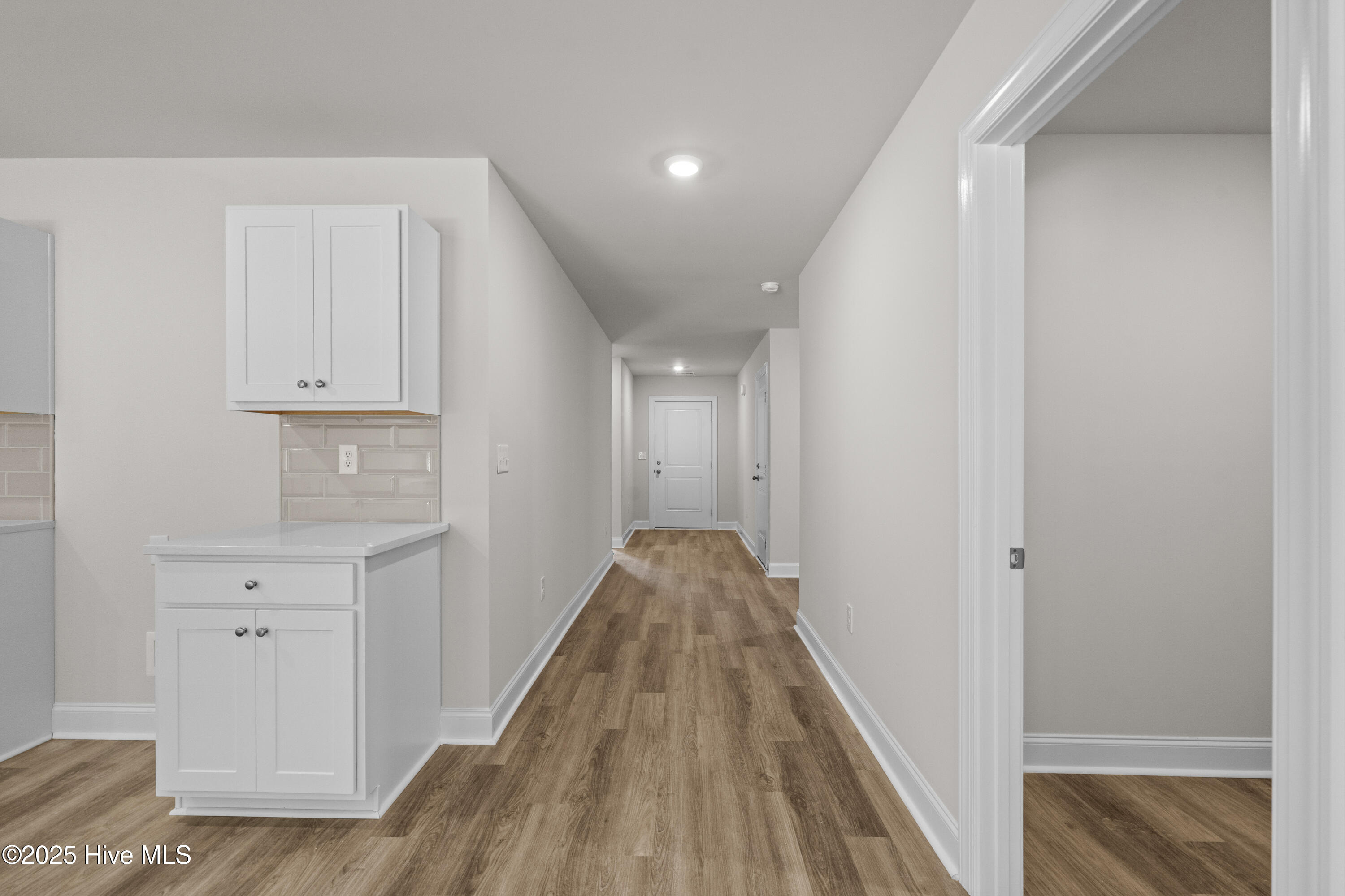 100526772 | Photo 10