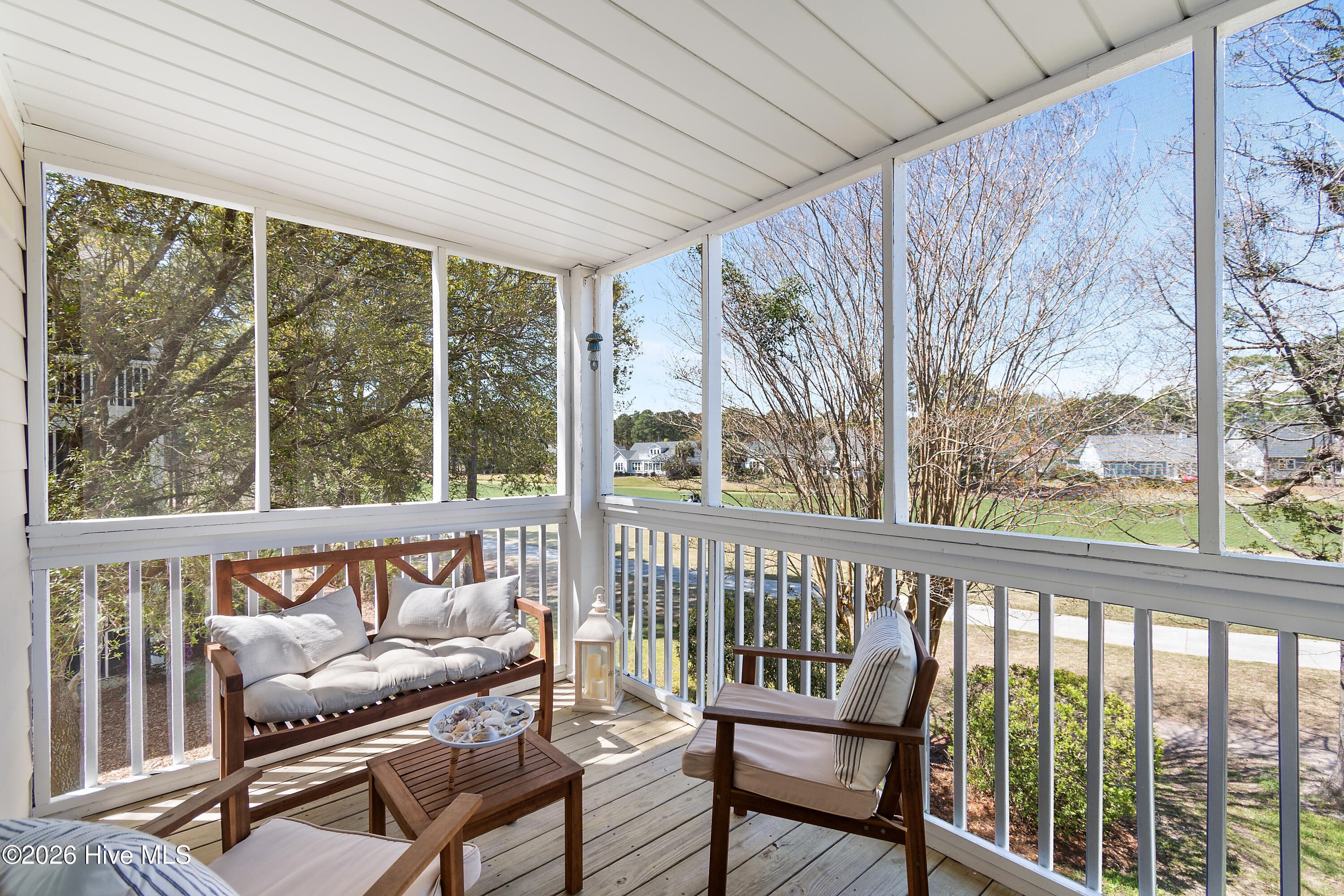 100563960 | Photo 18