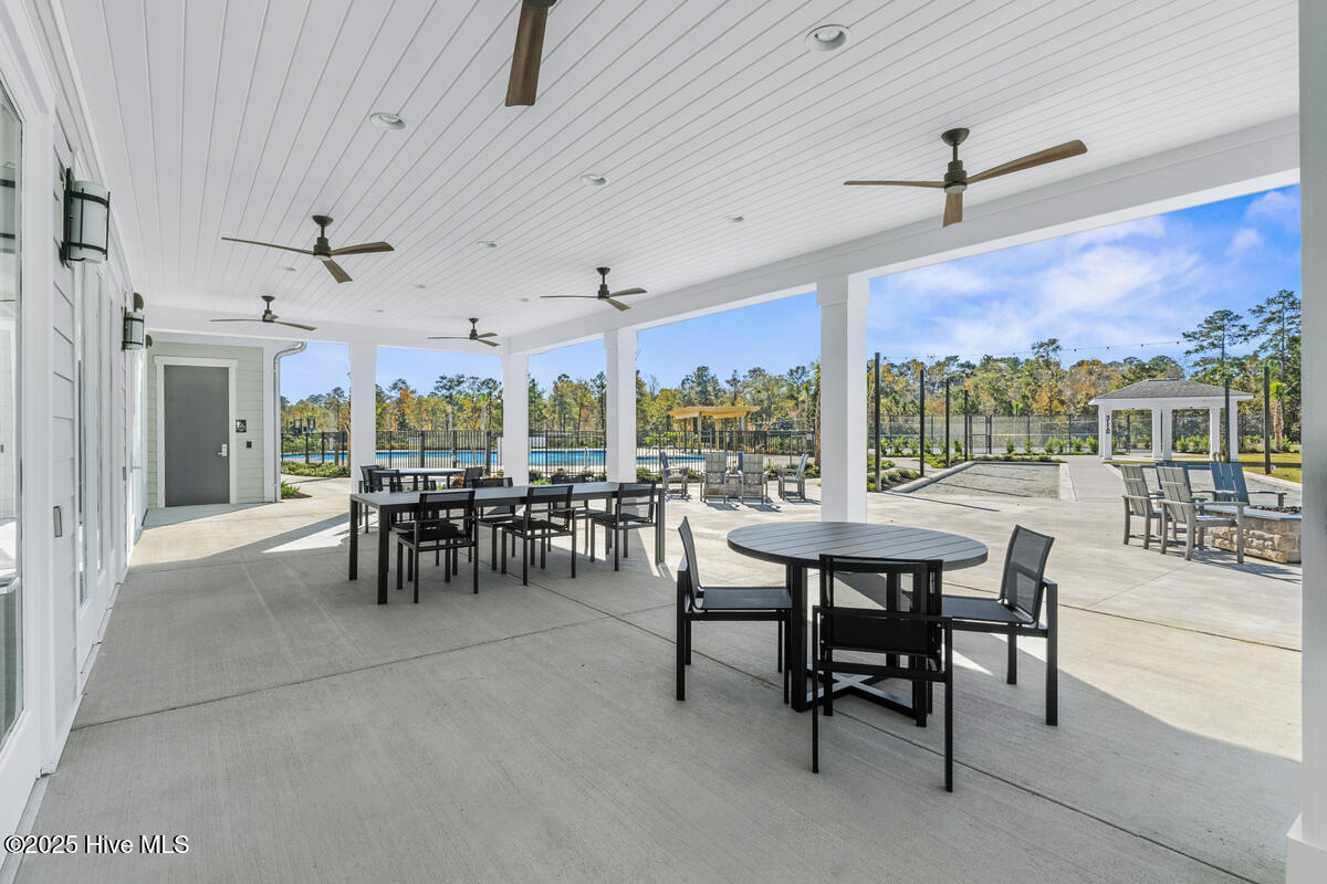 100565438 | Photo 17