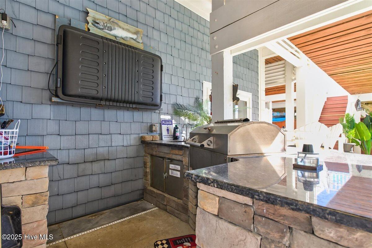 100538364 | Photo 58