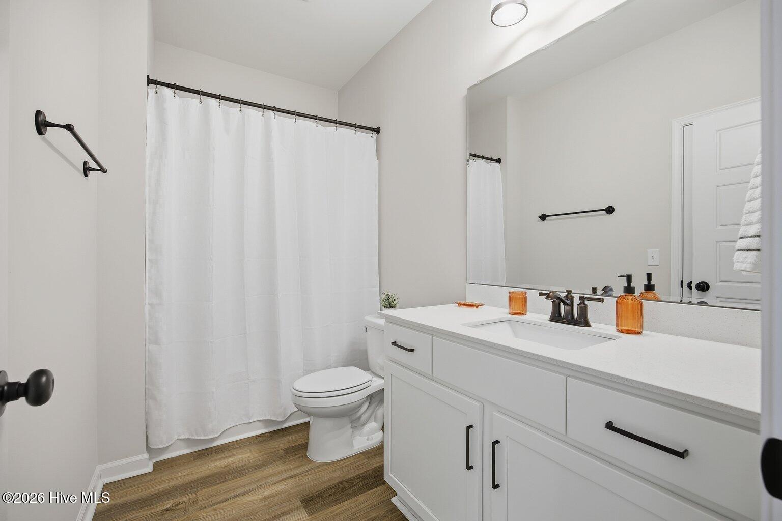 100565820 | Photo 10