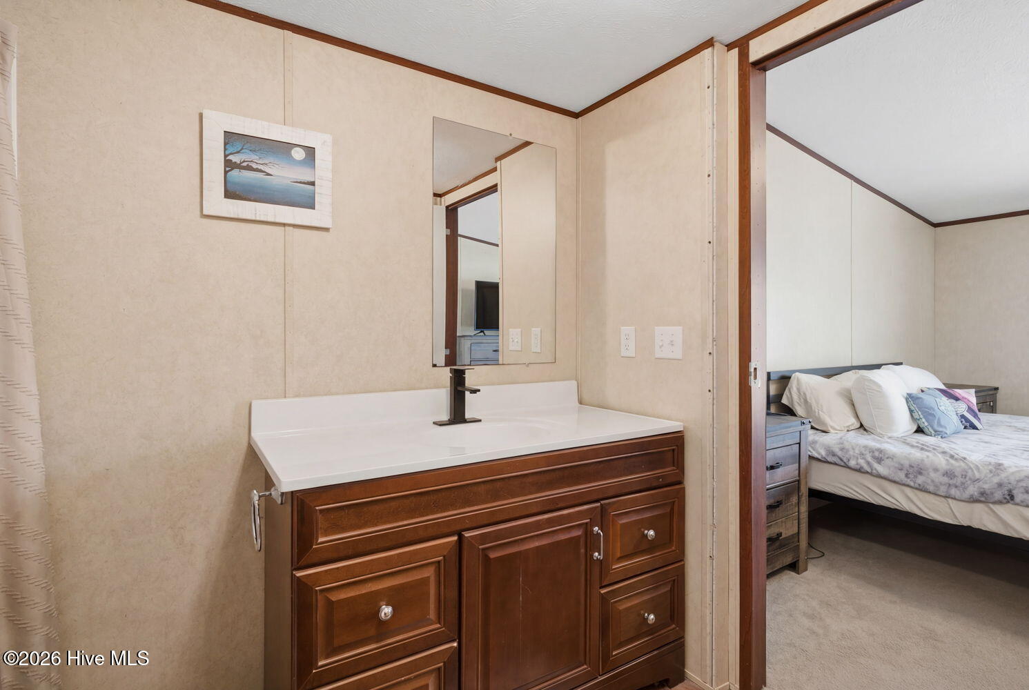 100559177 | Photo 16