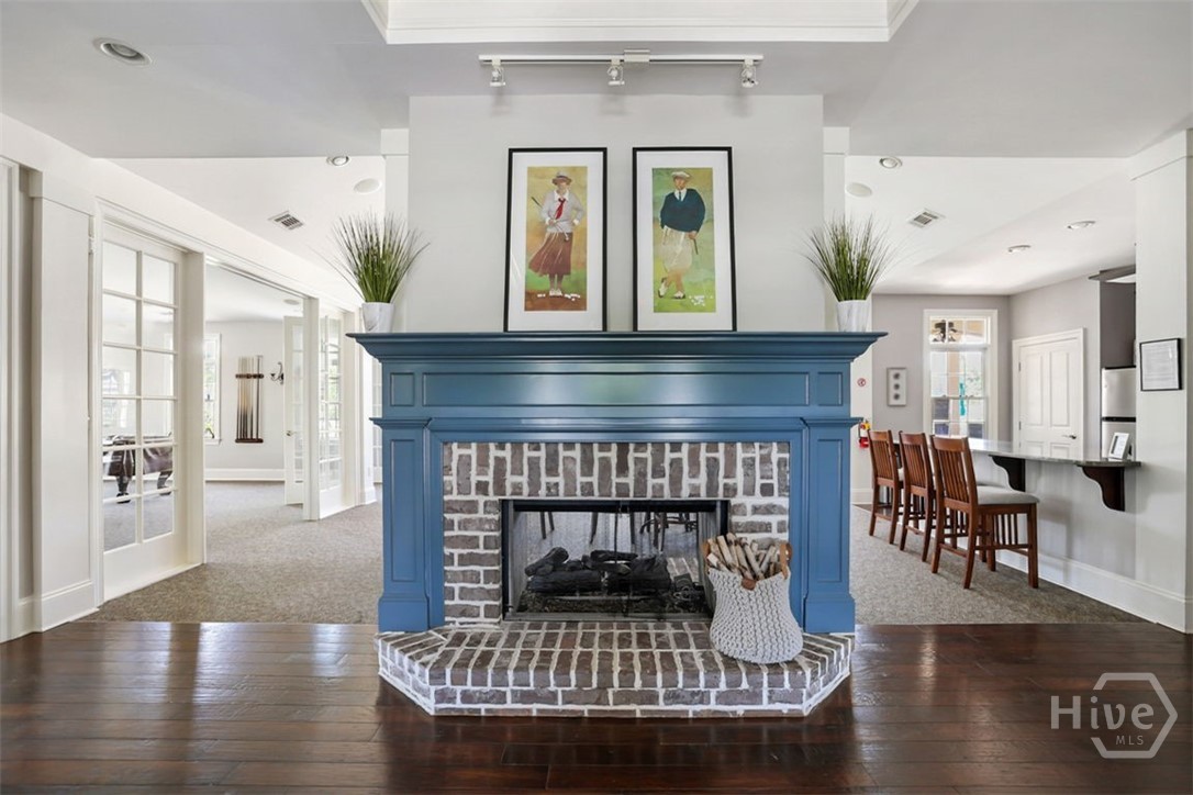 232 Kingfisher Circle