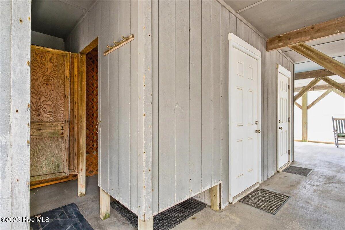 100531242 | Photo 57