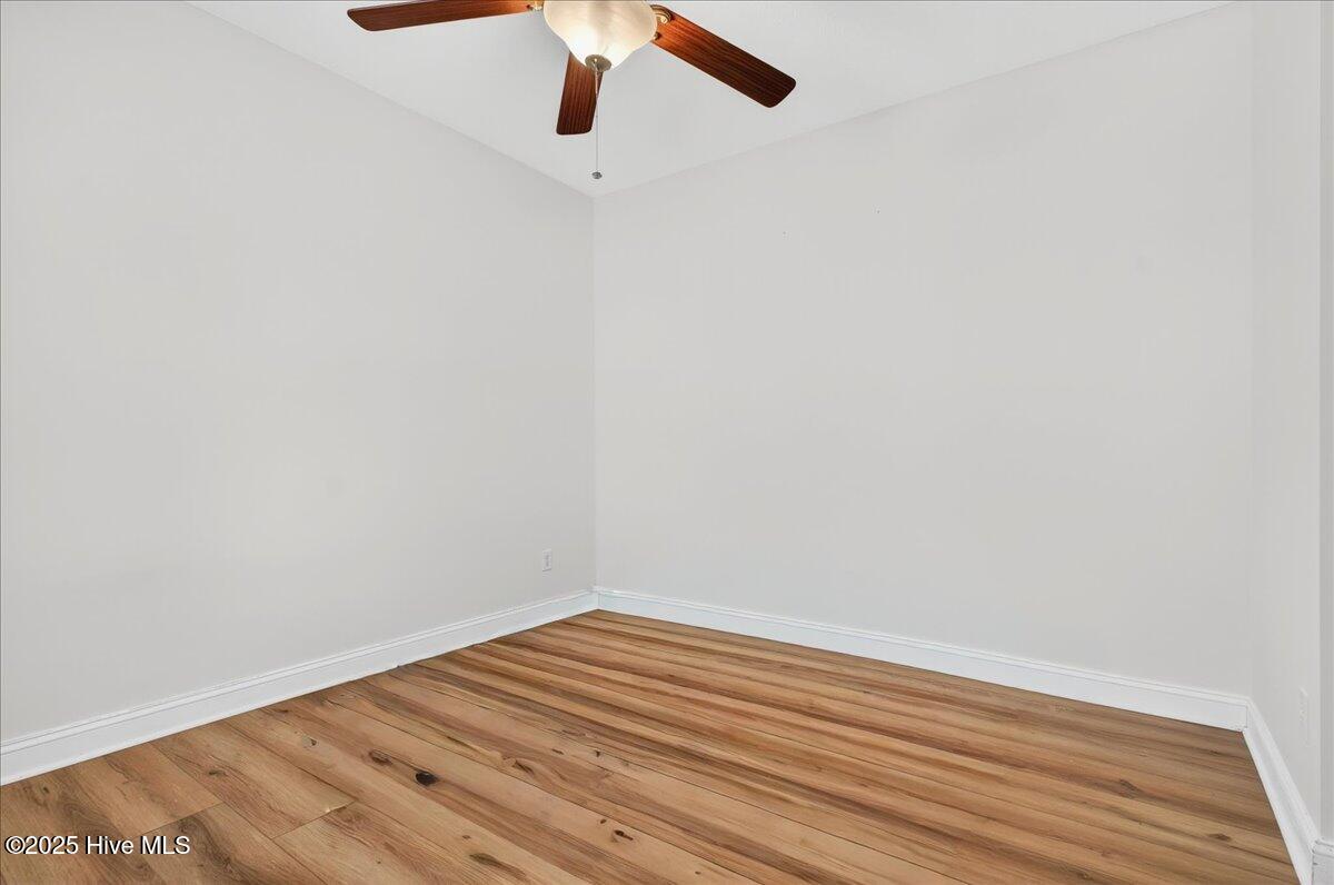 100539254 | Photo 44