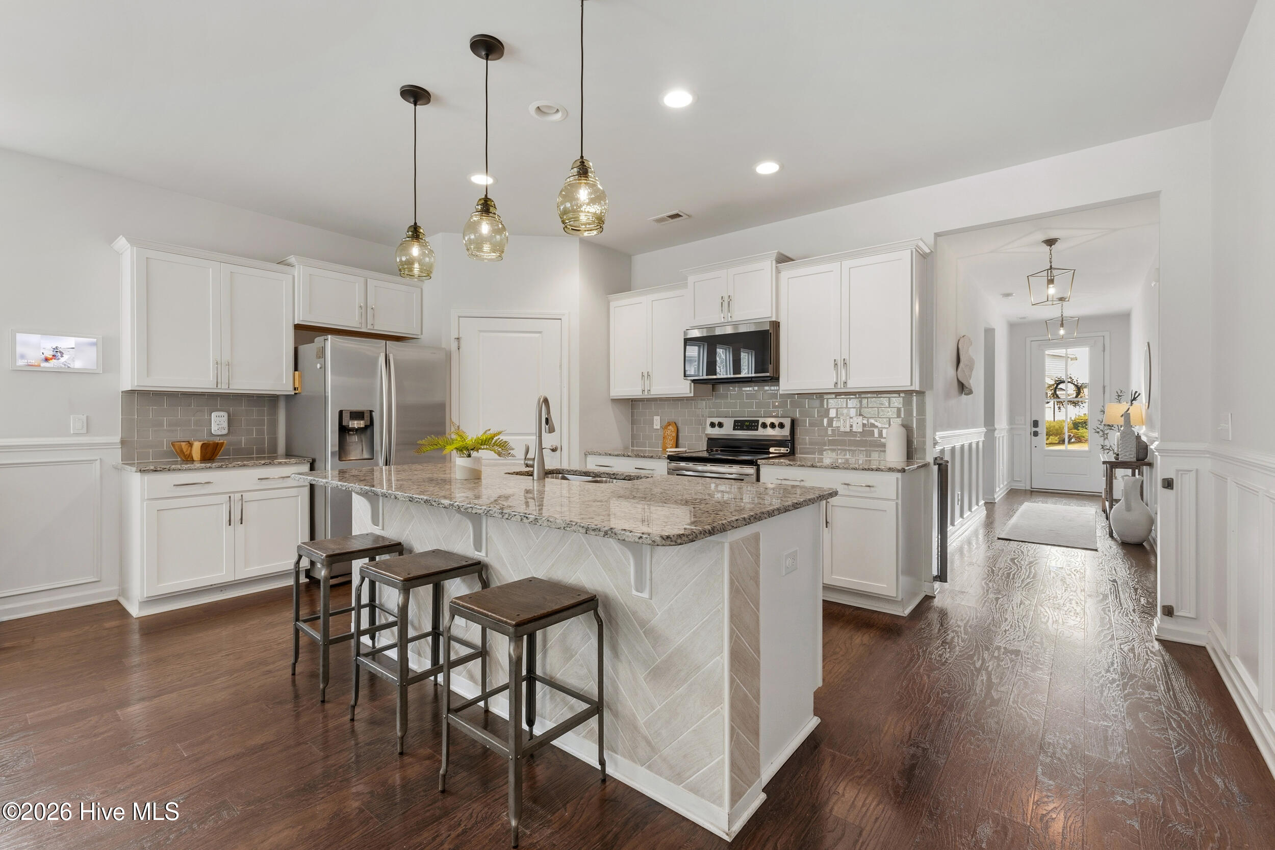 100557196 | Photo 10